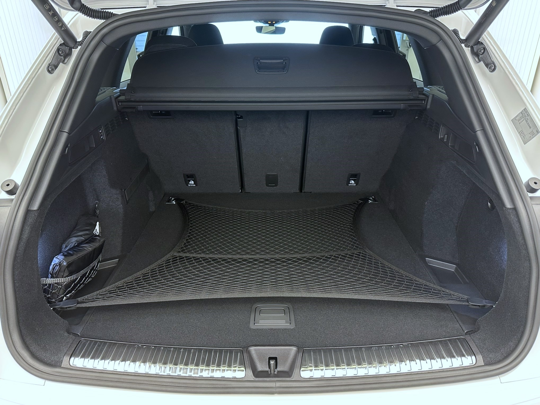 listing desktop thumbnail image 22