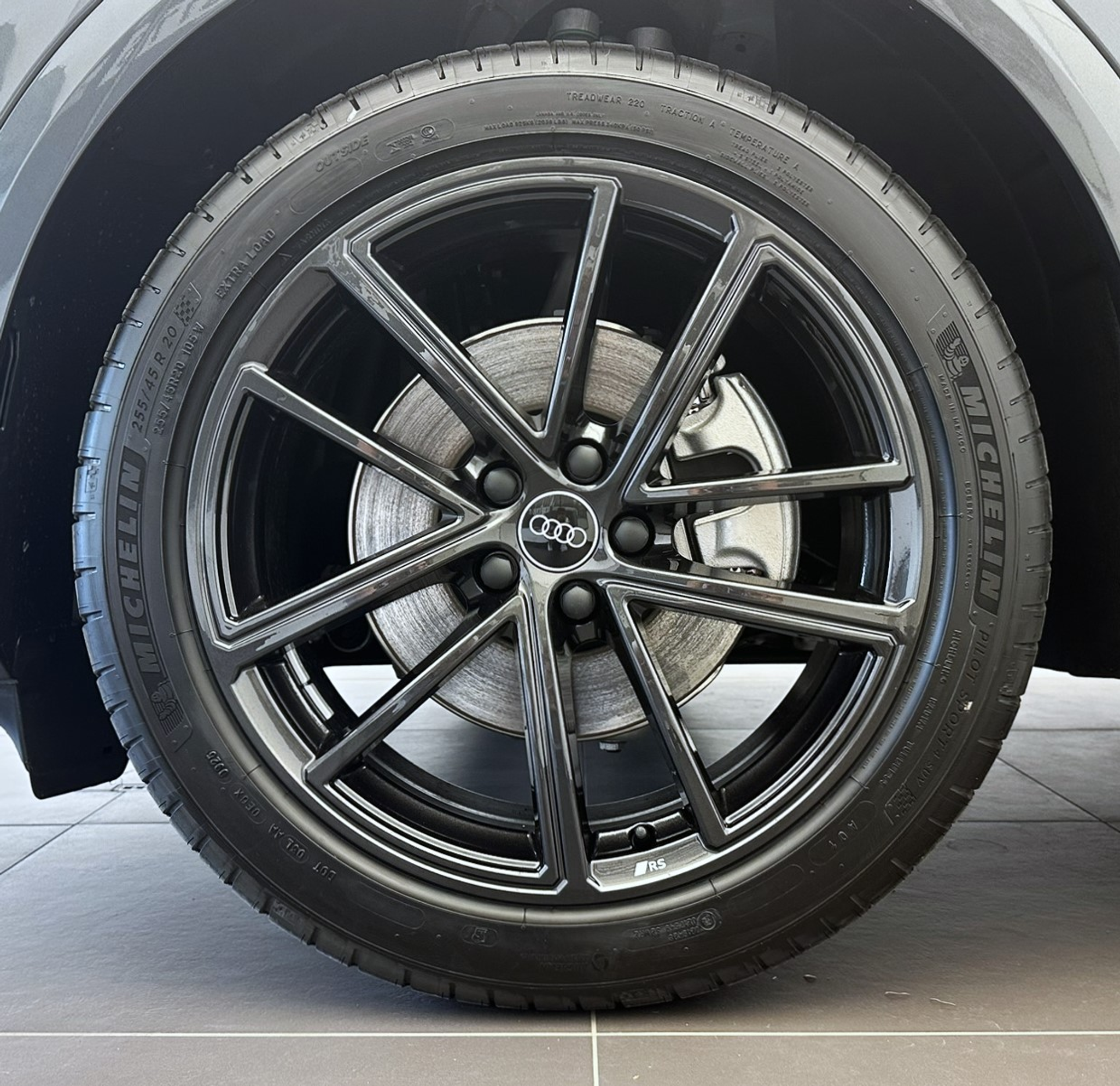 listing desktop thumbnail image 2