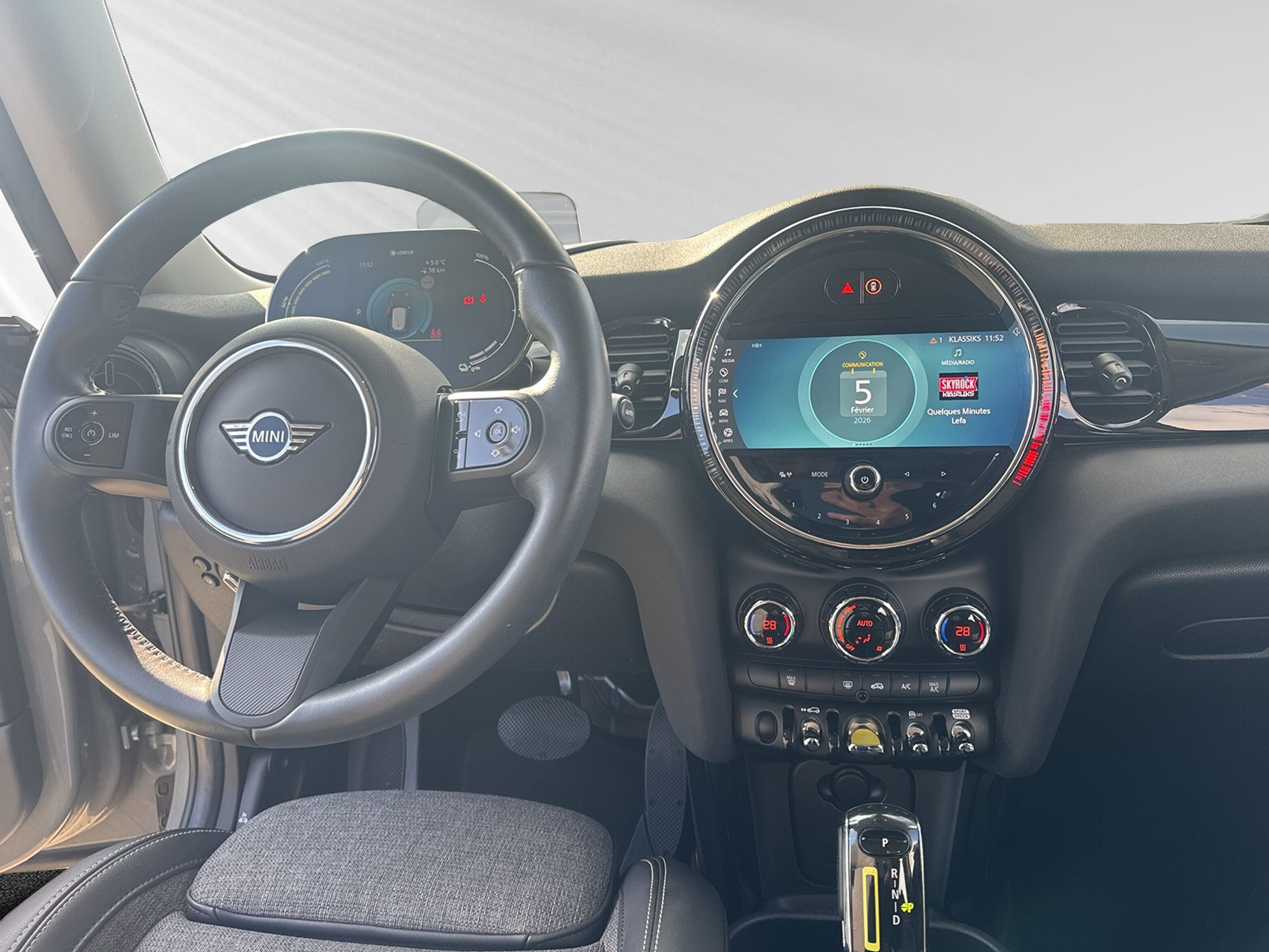 listing desktop thumbnail image 6