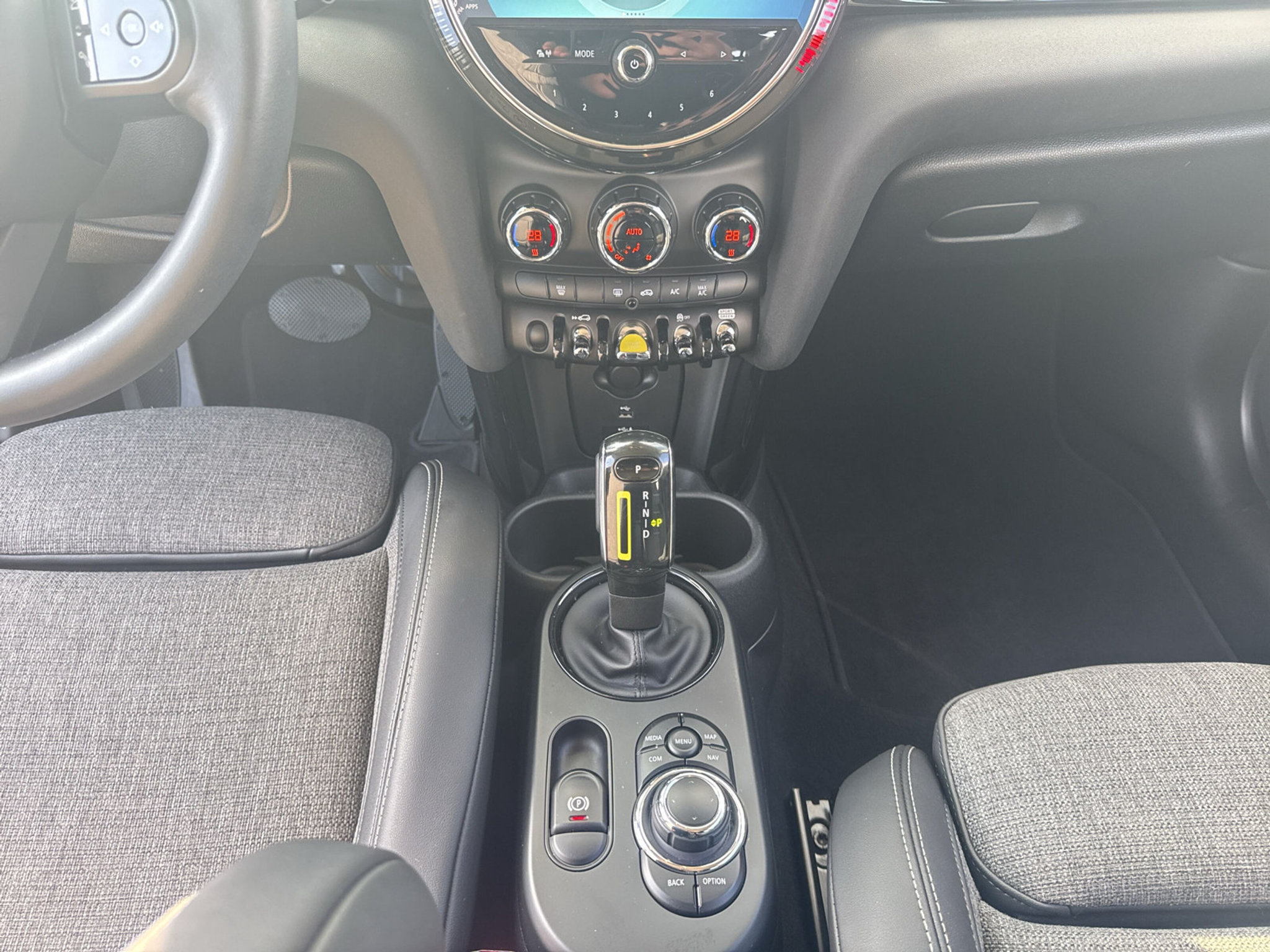 listing desktop thumbnail image 13