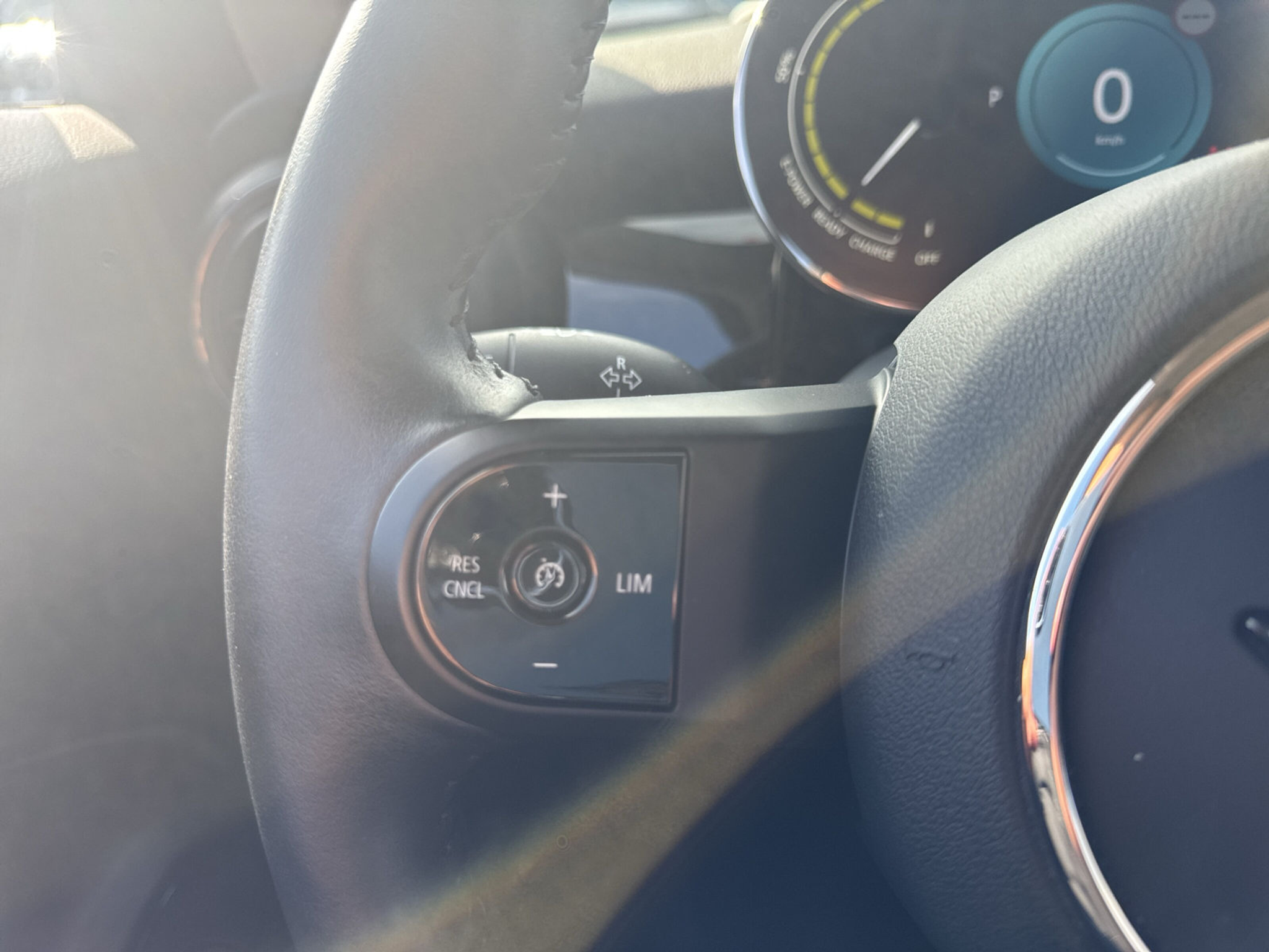 listing desktop thumbnail image 15