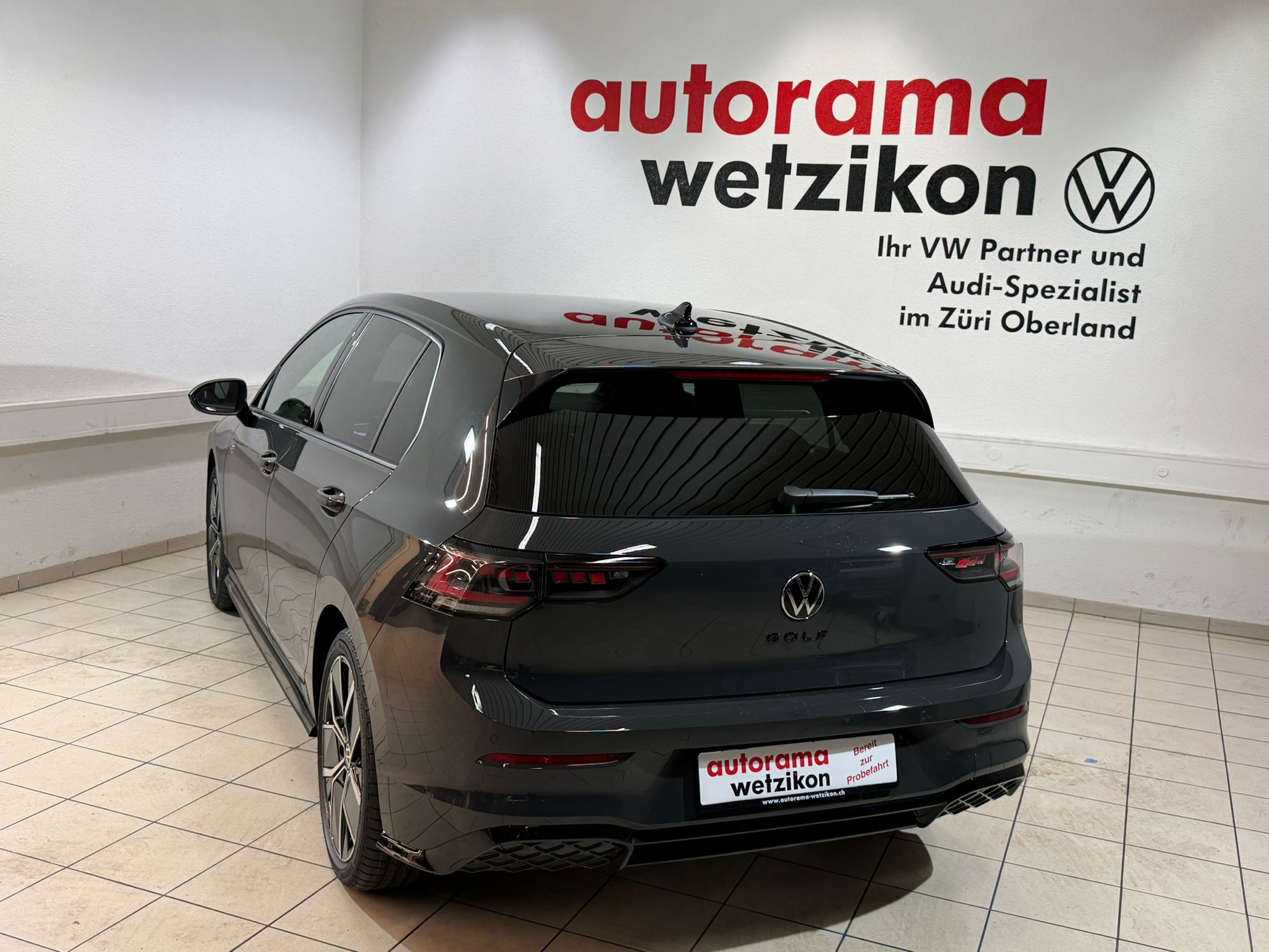 listing desktop thumbnail image 3