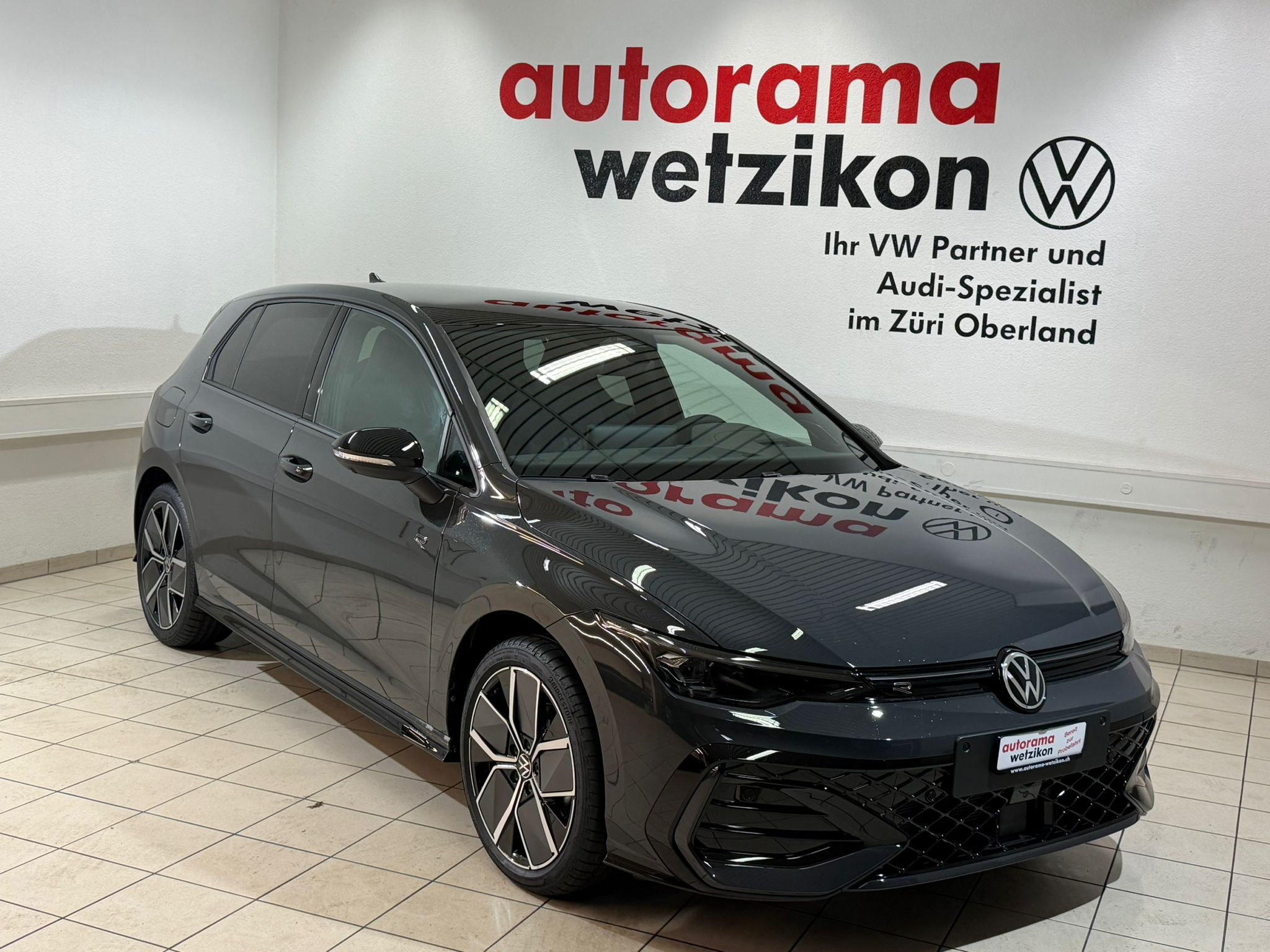 listing desktop thumbnail image 1