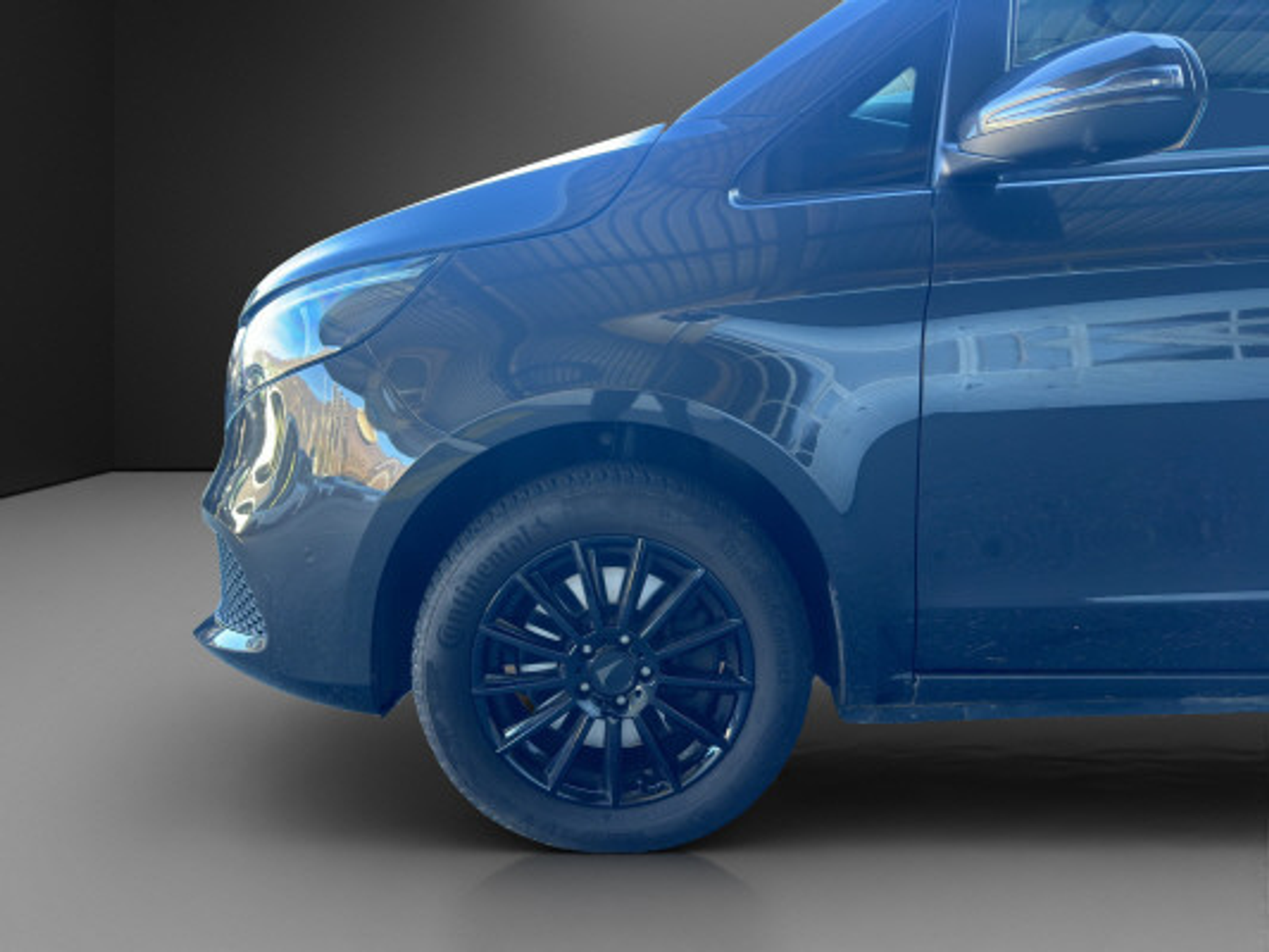 listing desktop thumbnail image 4