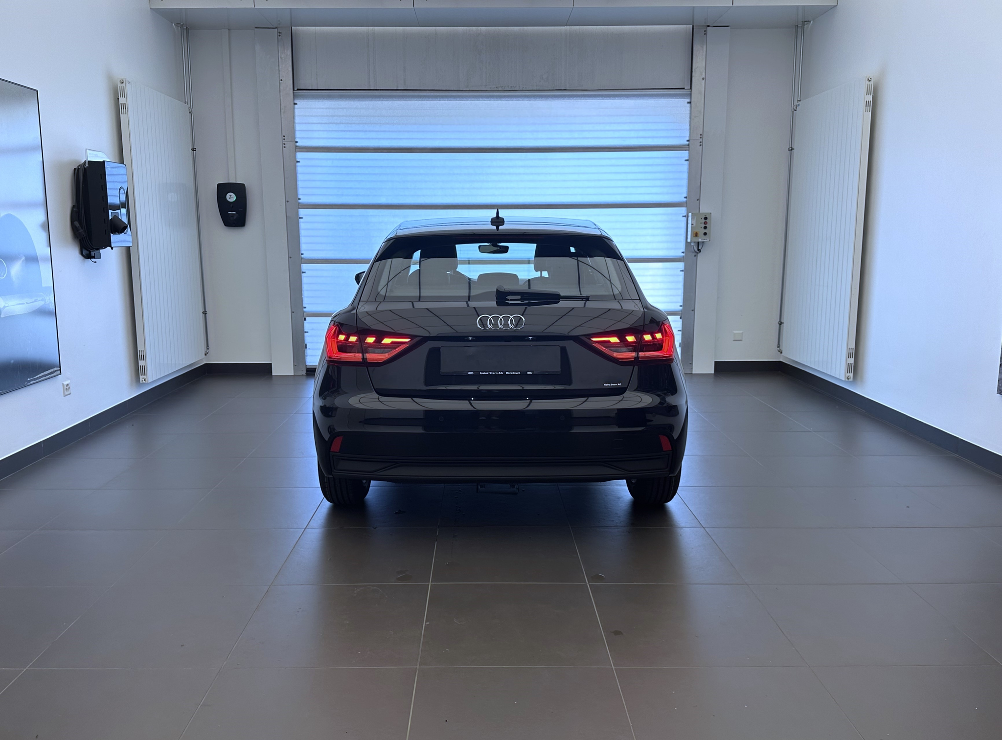 listing desktop thumbnail image 20