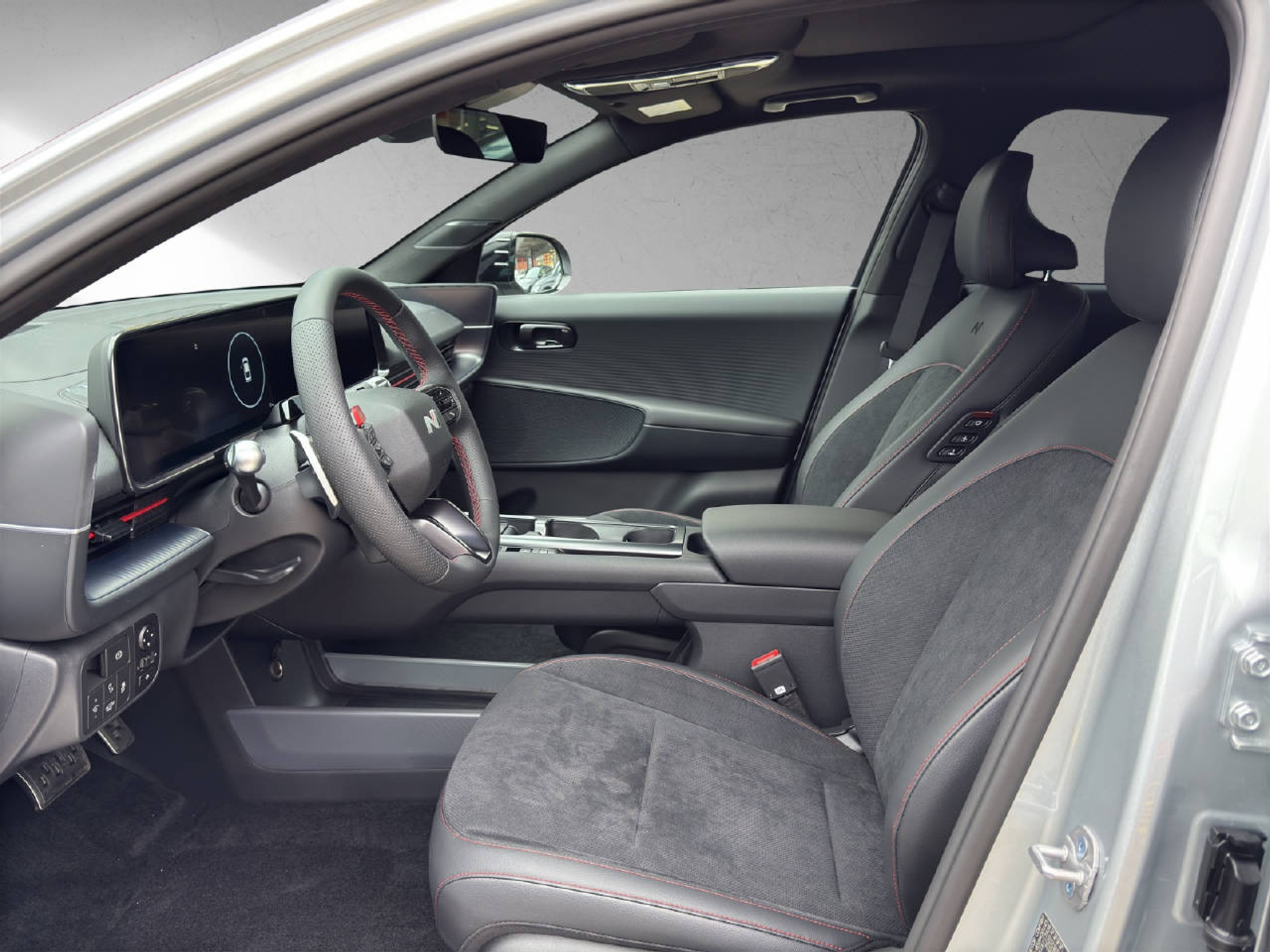 listing desktop thumbnail image 6