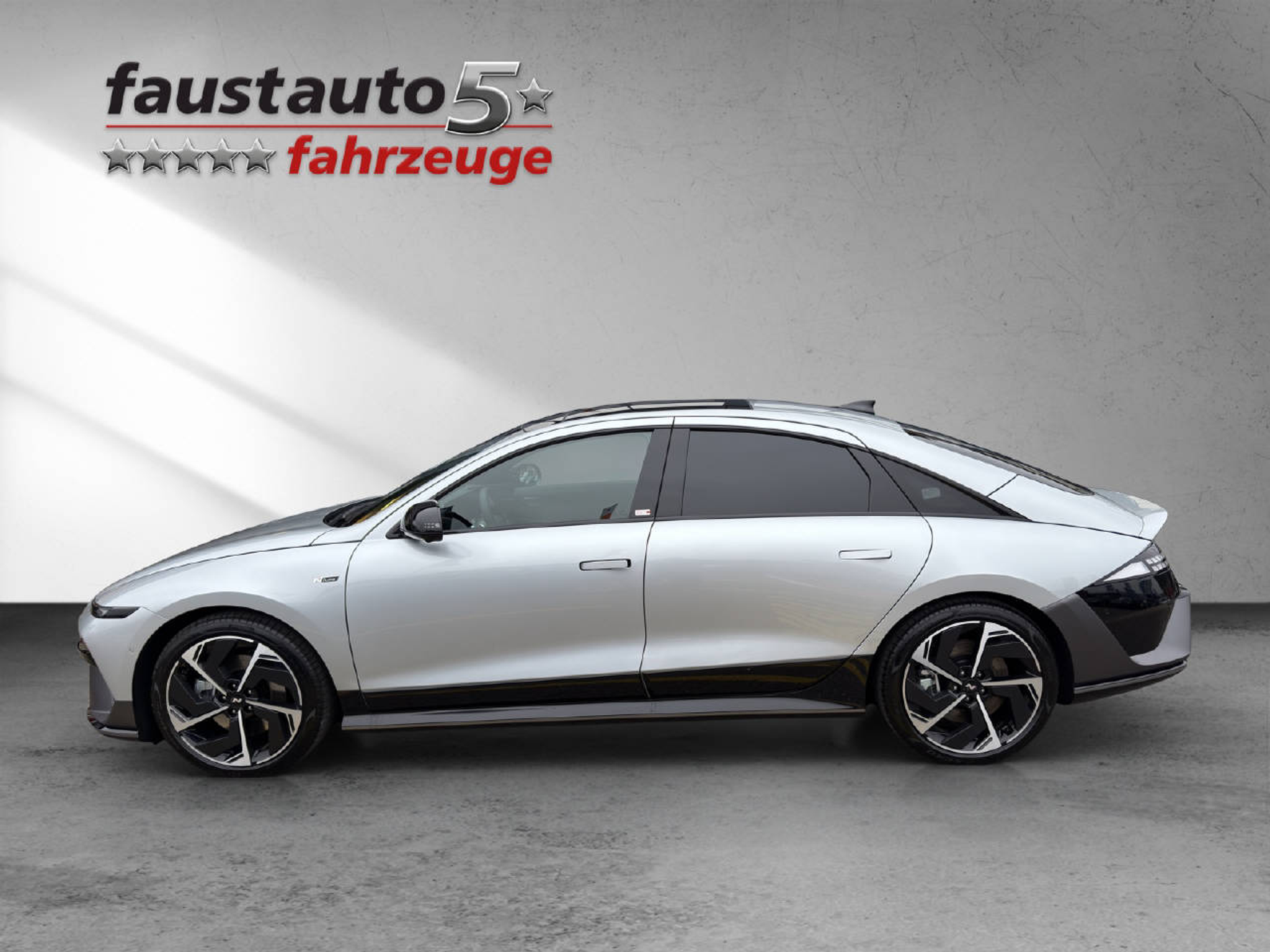 listing desktop thumbnail image 2