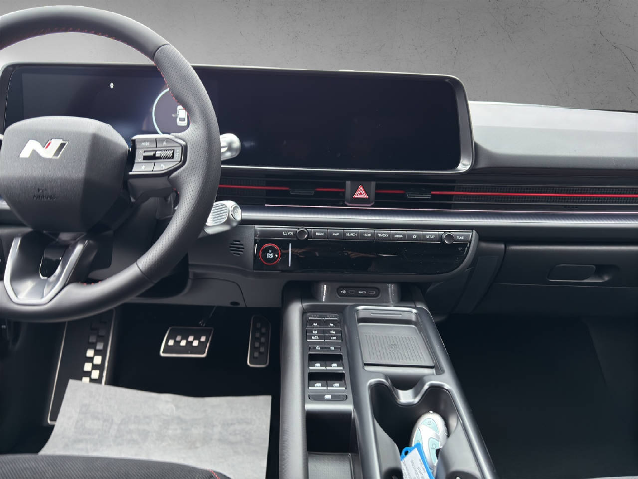 listing desktop thumbnail image 8