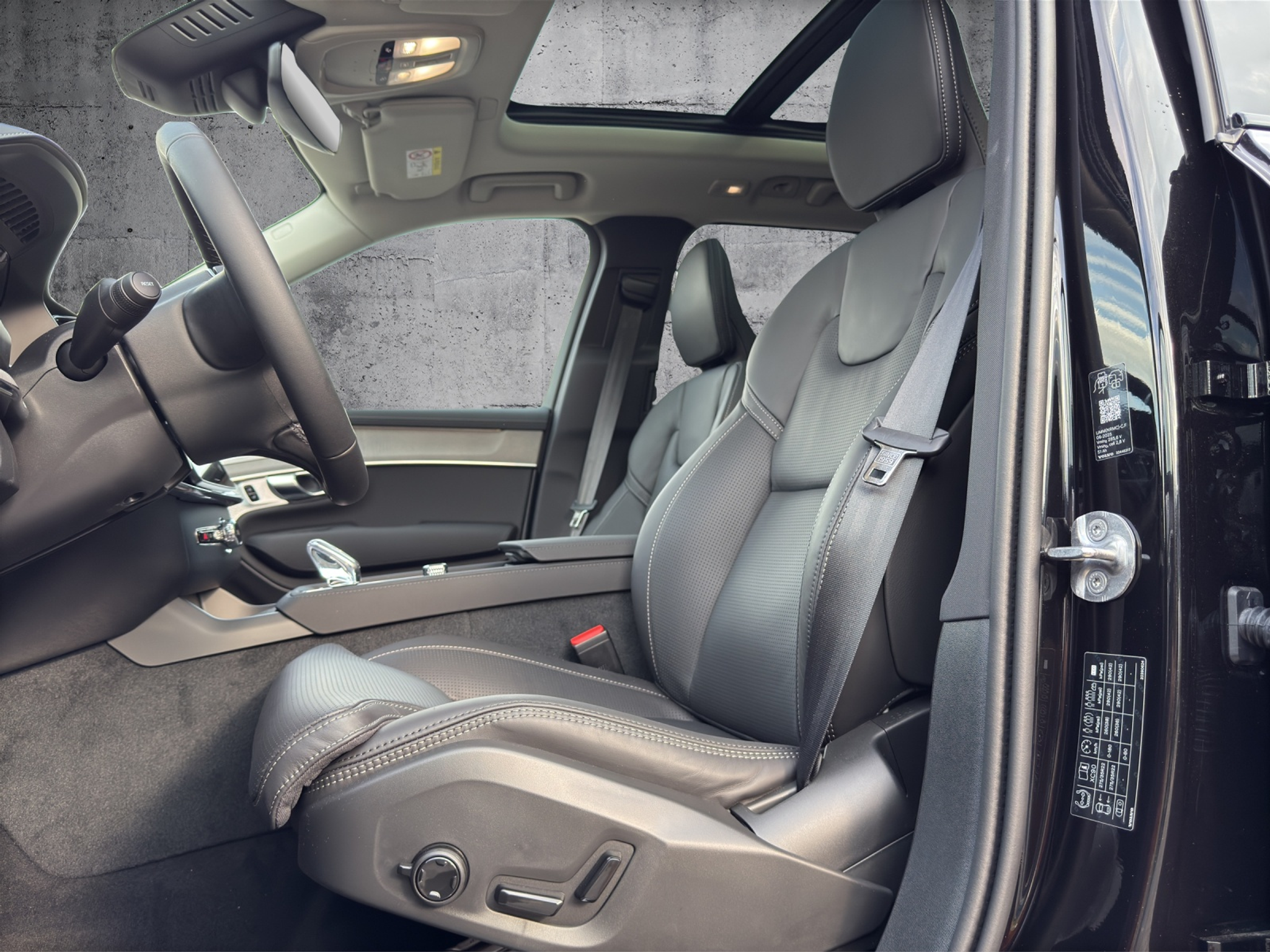 listing desktop thumbnail image 8