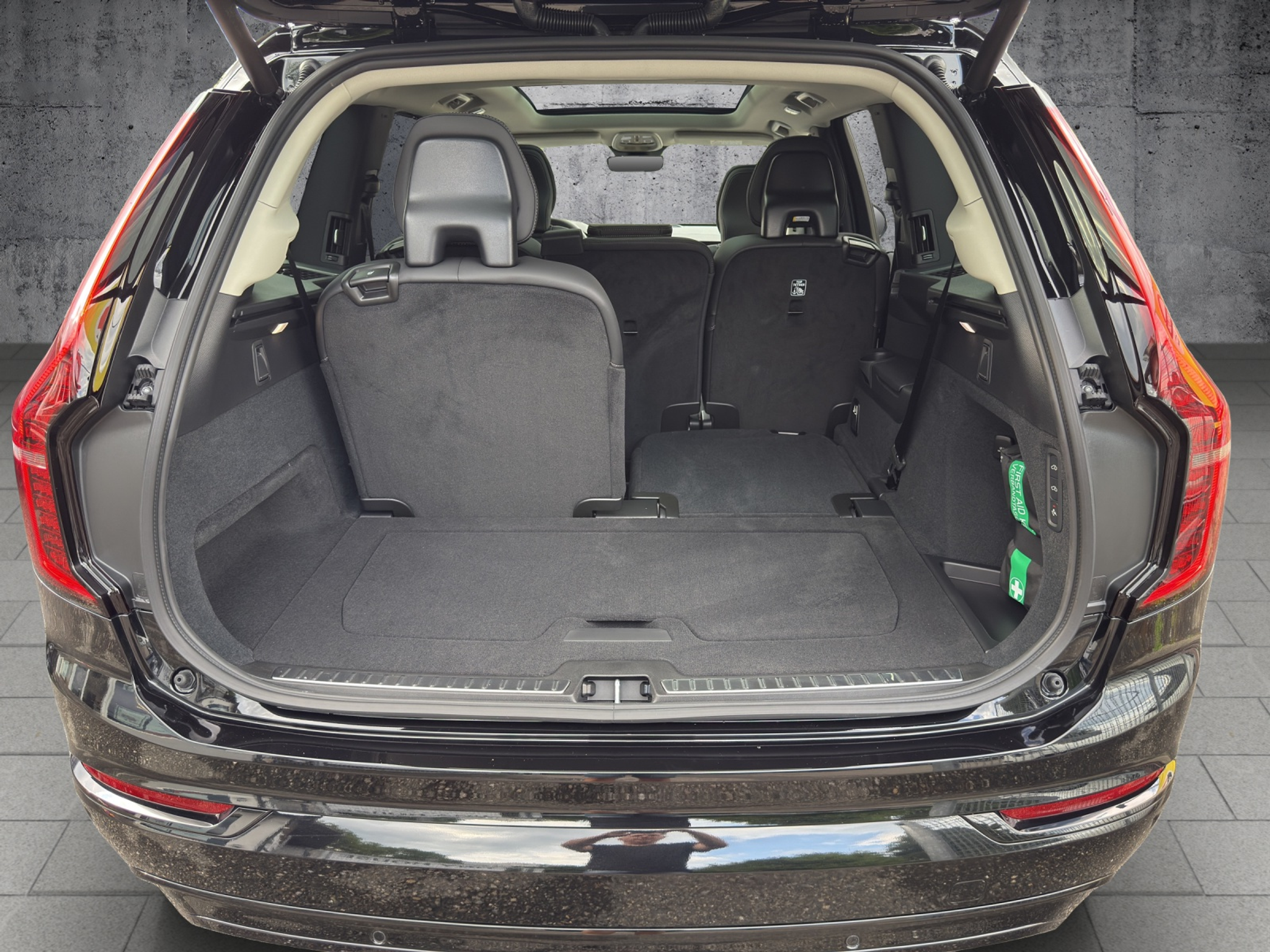 listing desktop thumbnail image 18