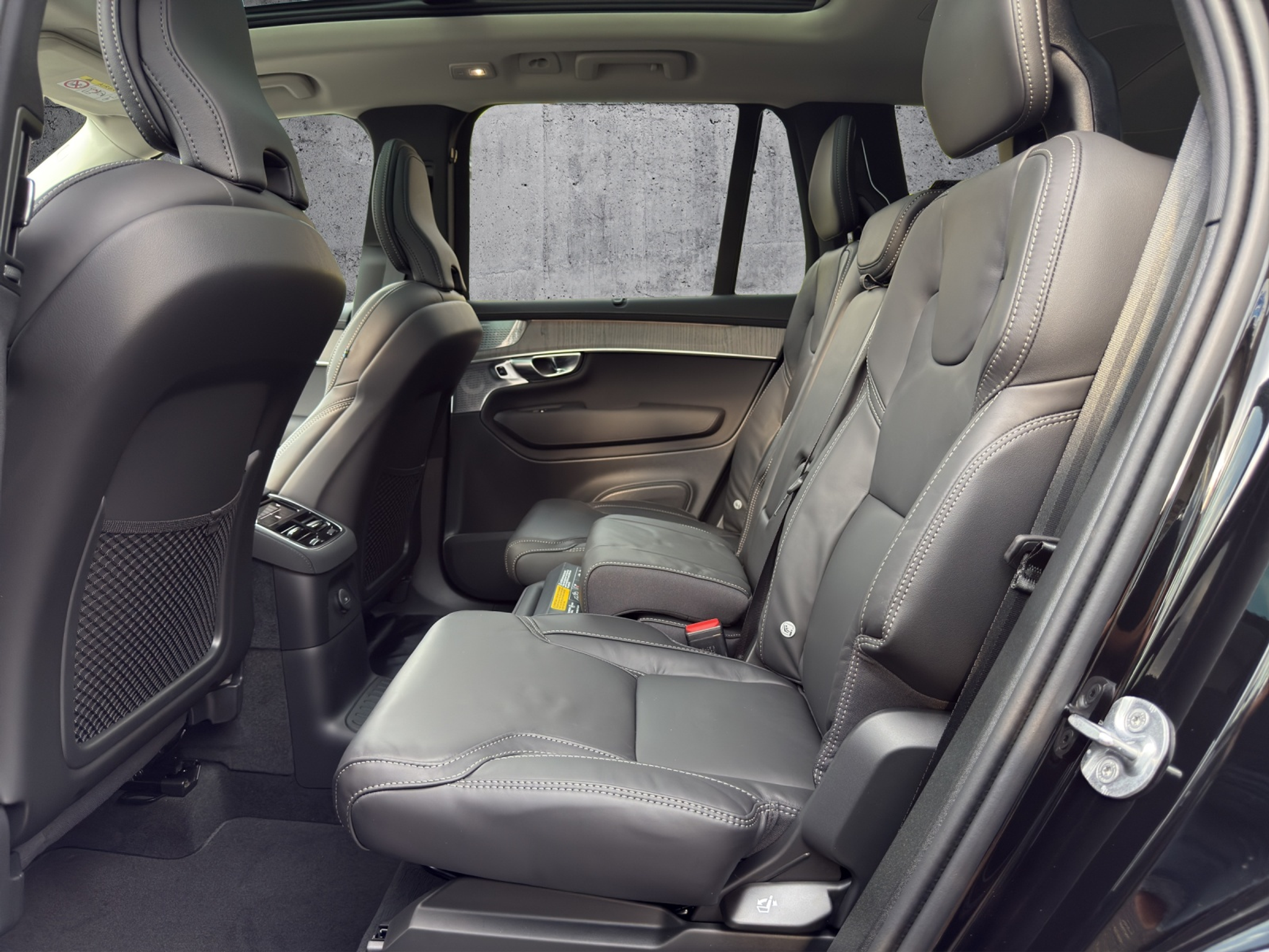 listing desktop thumbnail image 14