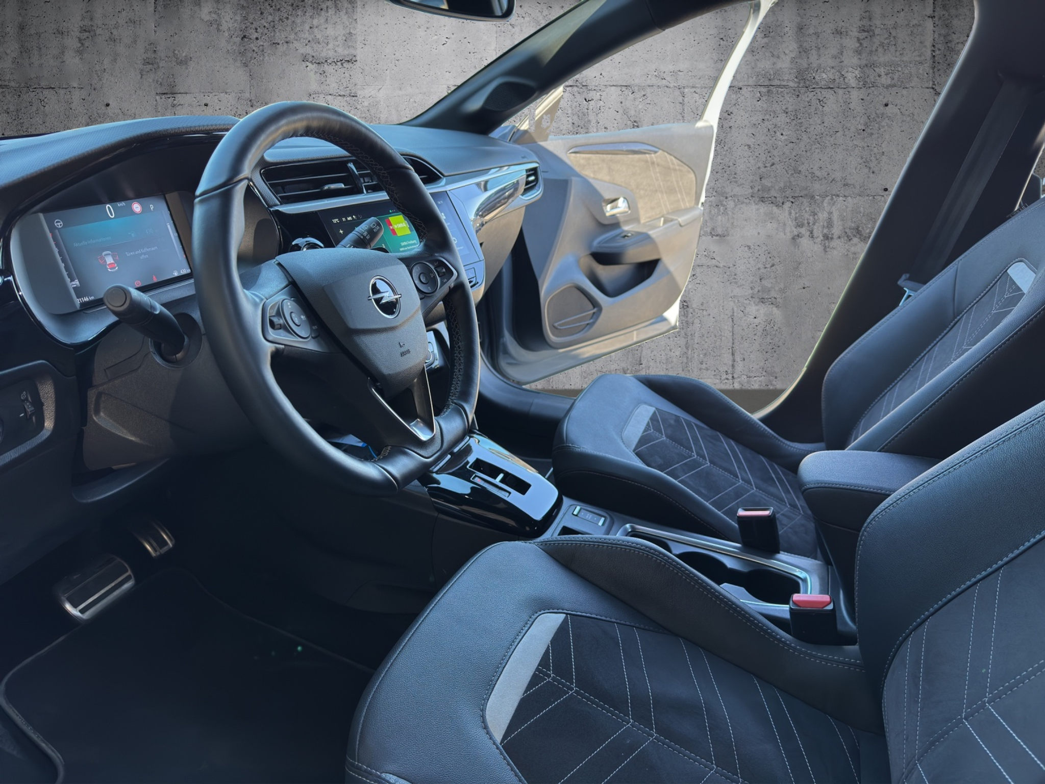 listing desktop thumbnail image 1