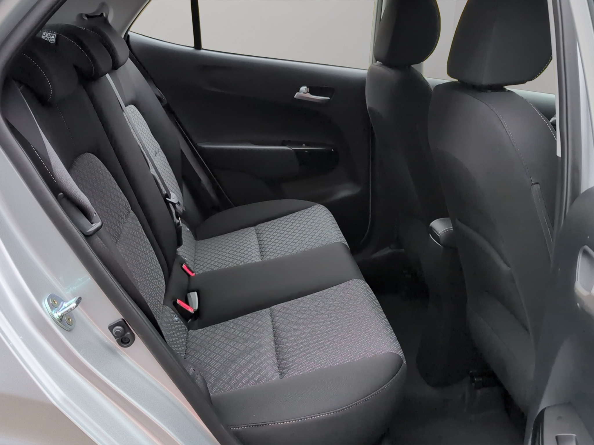 listing desktop thumbnail image 11