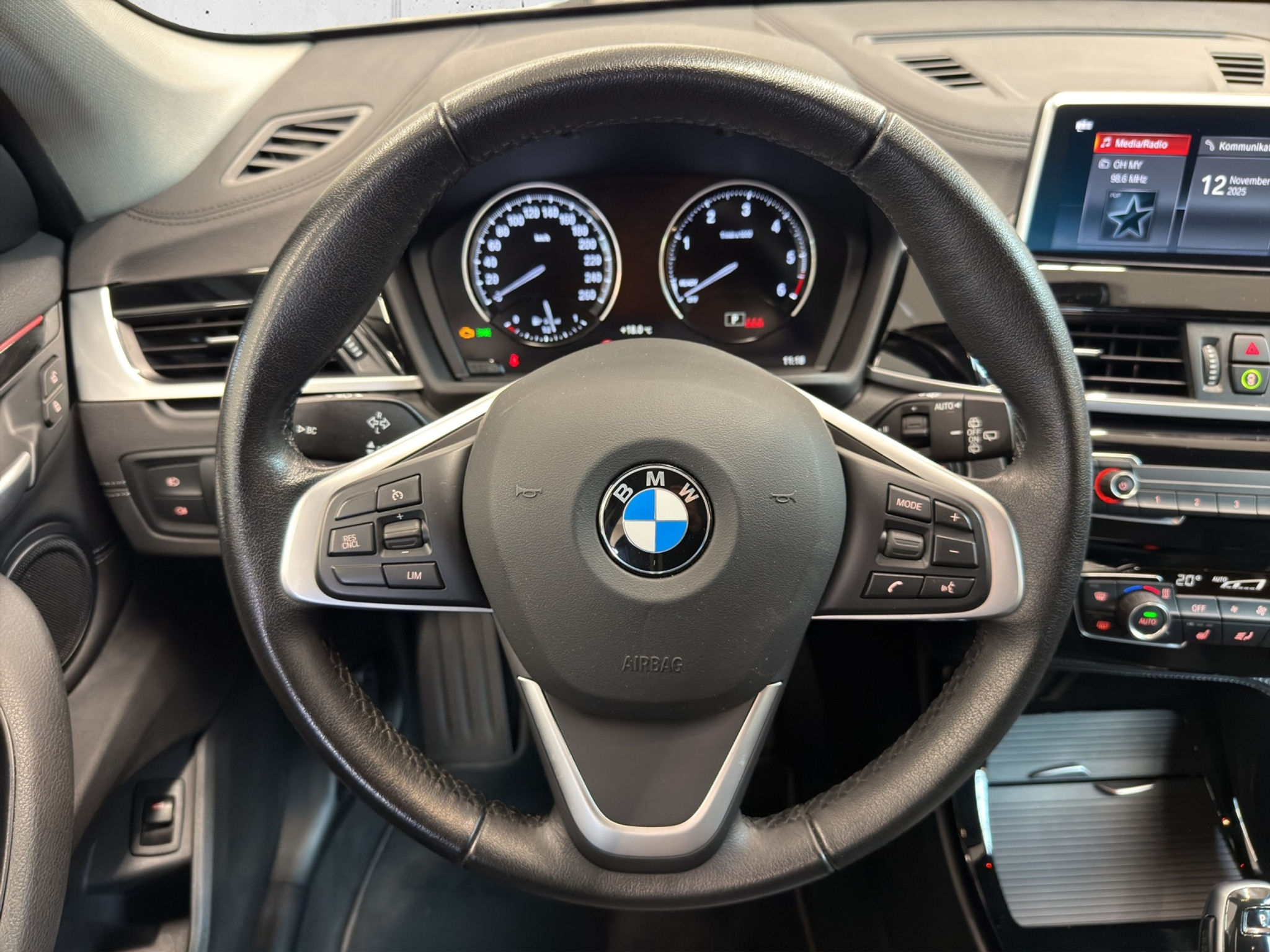 listing desktop thumbnail image 11