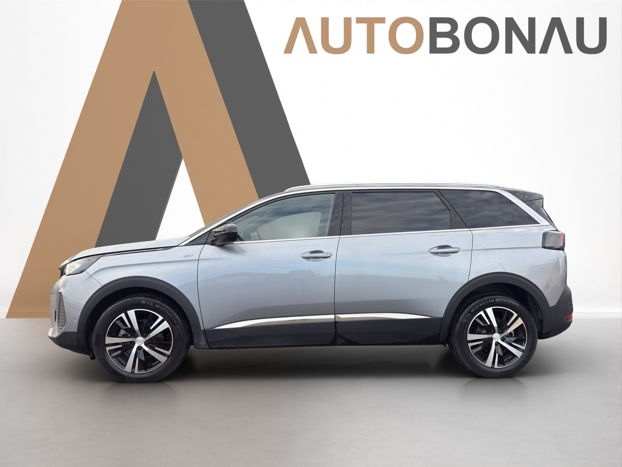 listing desktop thumbnail image 1