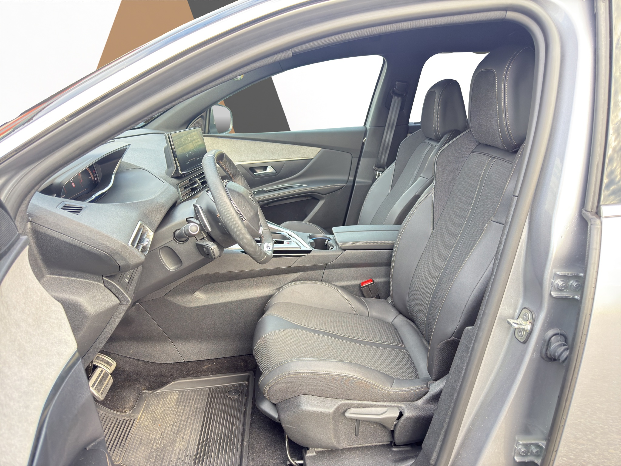 listing desktop thumbnail image 8