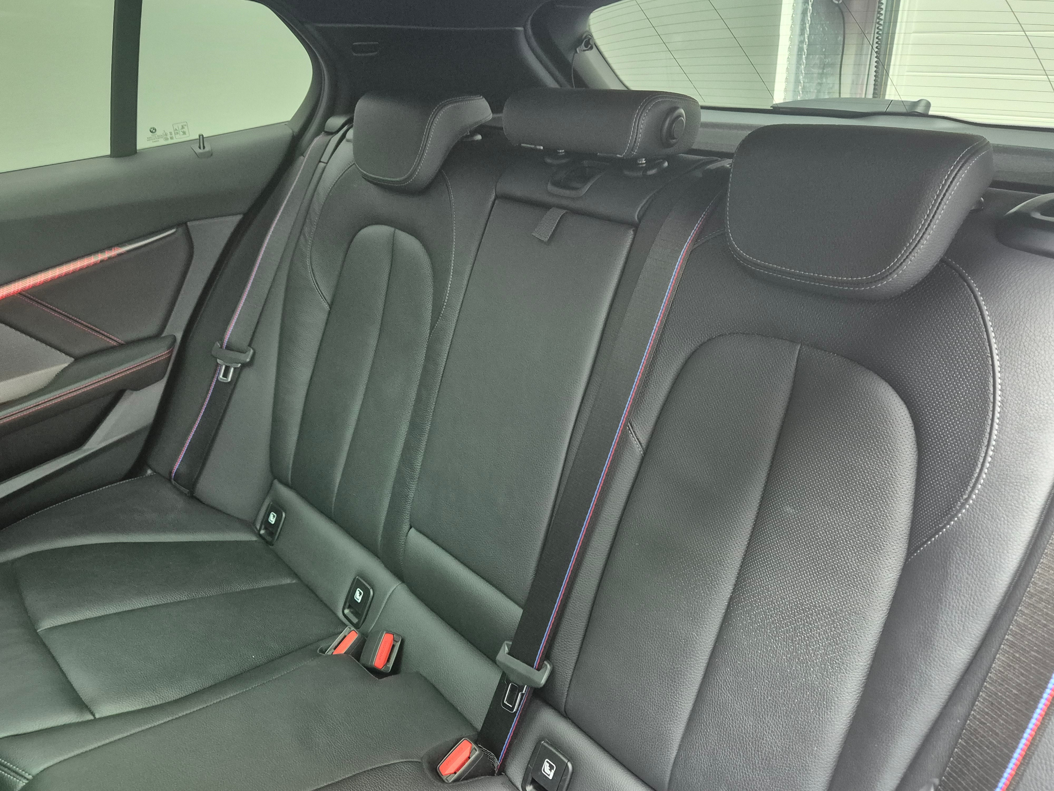 listing desktop thumbnail image 11