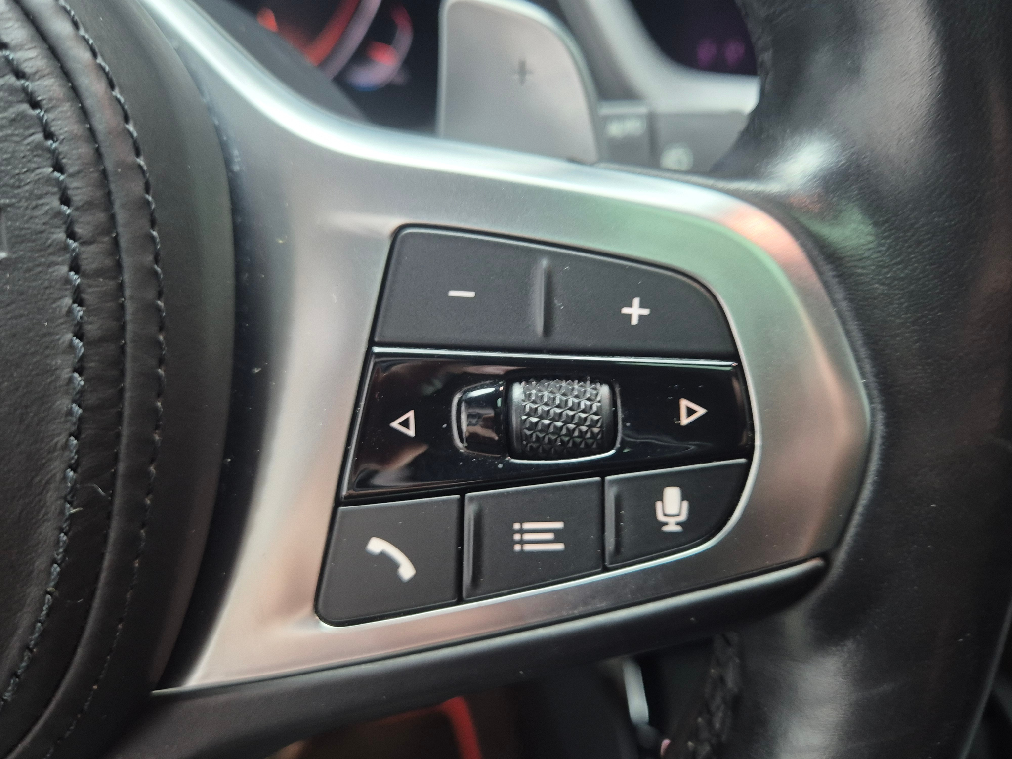 listing desktop thumbnail image 19