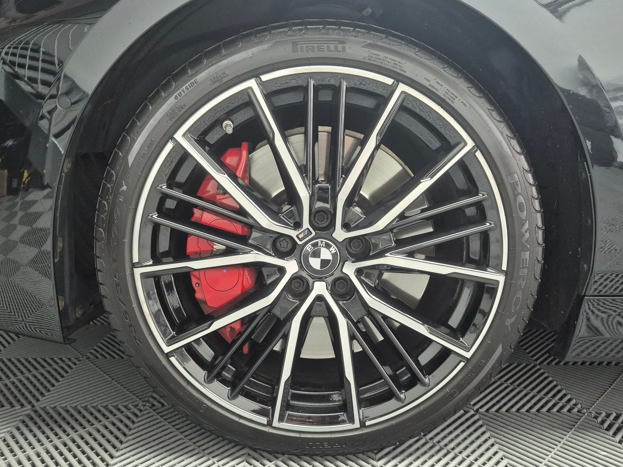 listing desktop thumbnail image 25