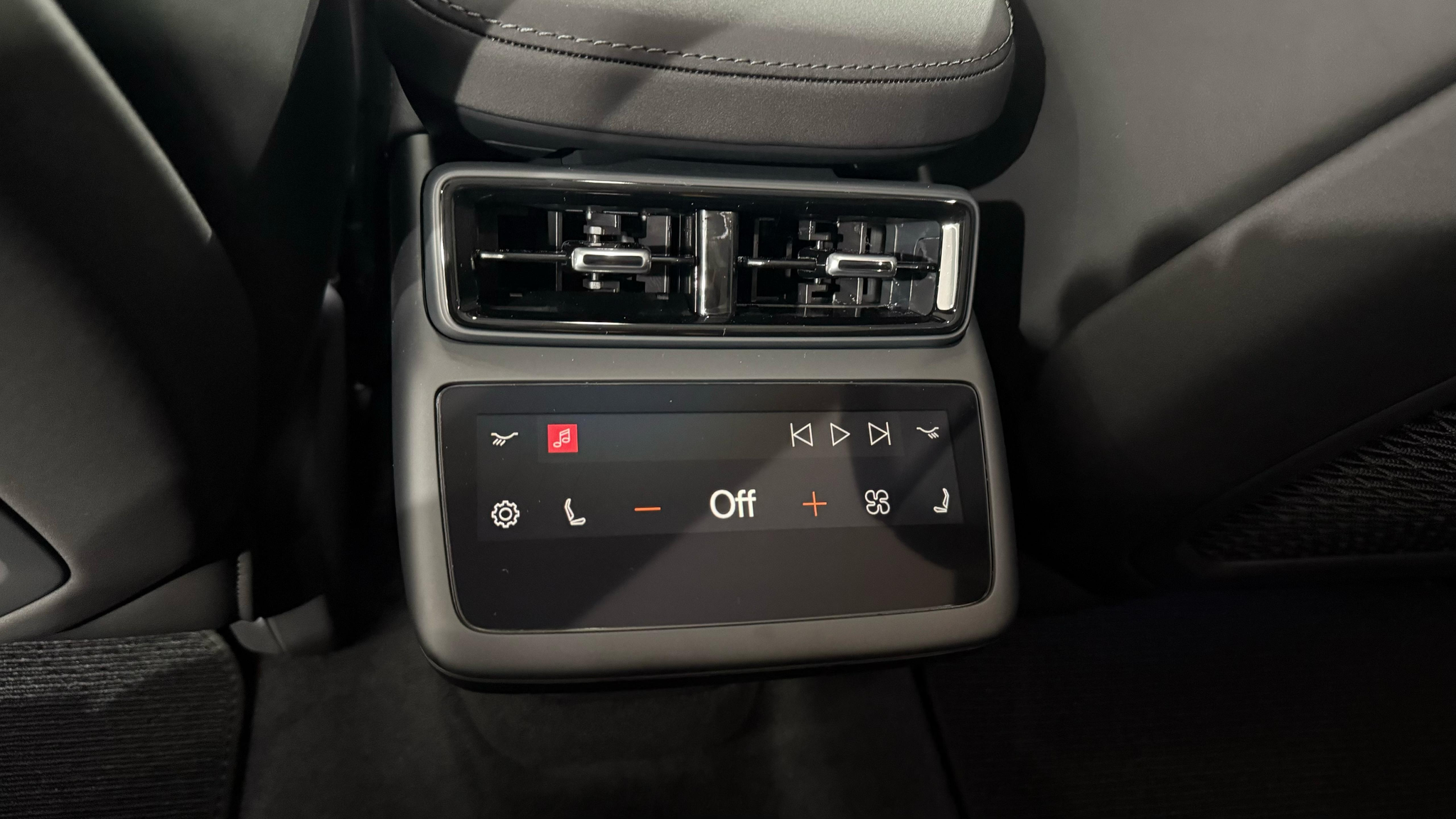 listing desktop thumbnail image 11