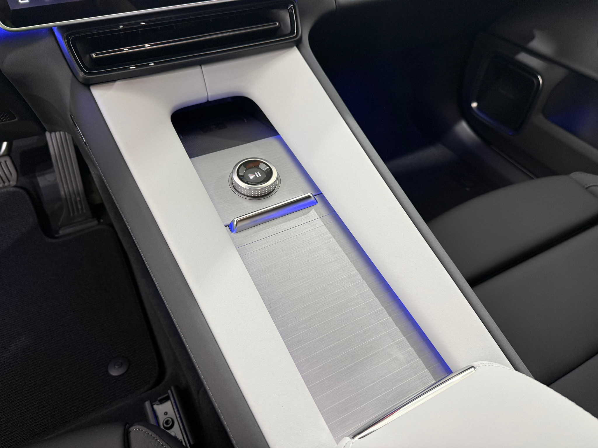 listing desktop thumbnail image 13