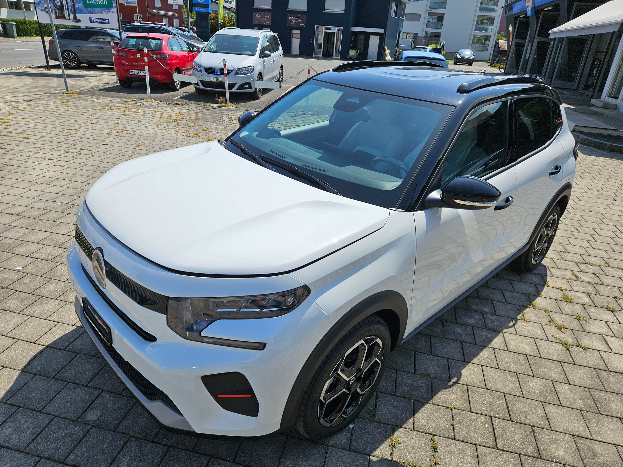 listing desktop thumbnail image 1