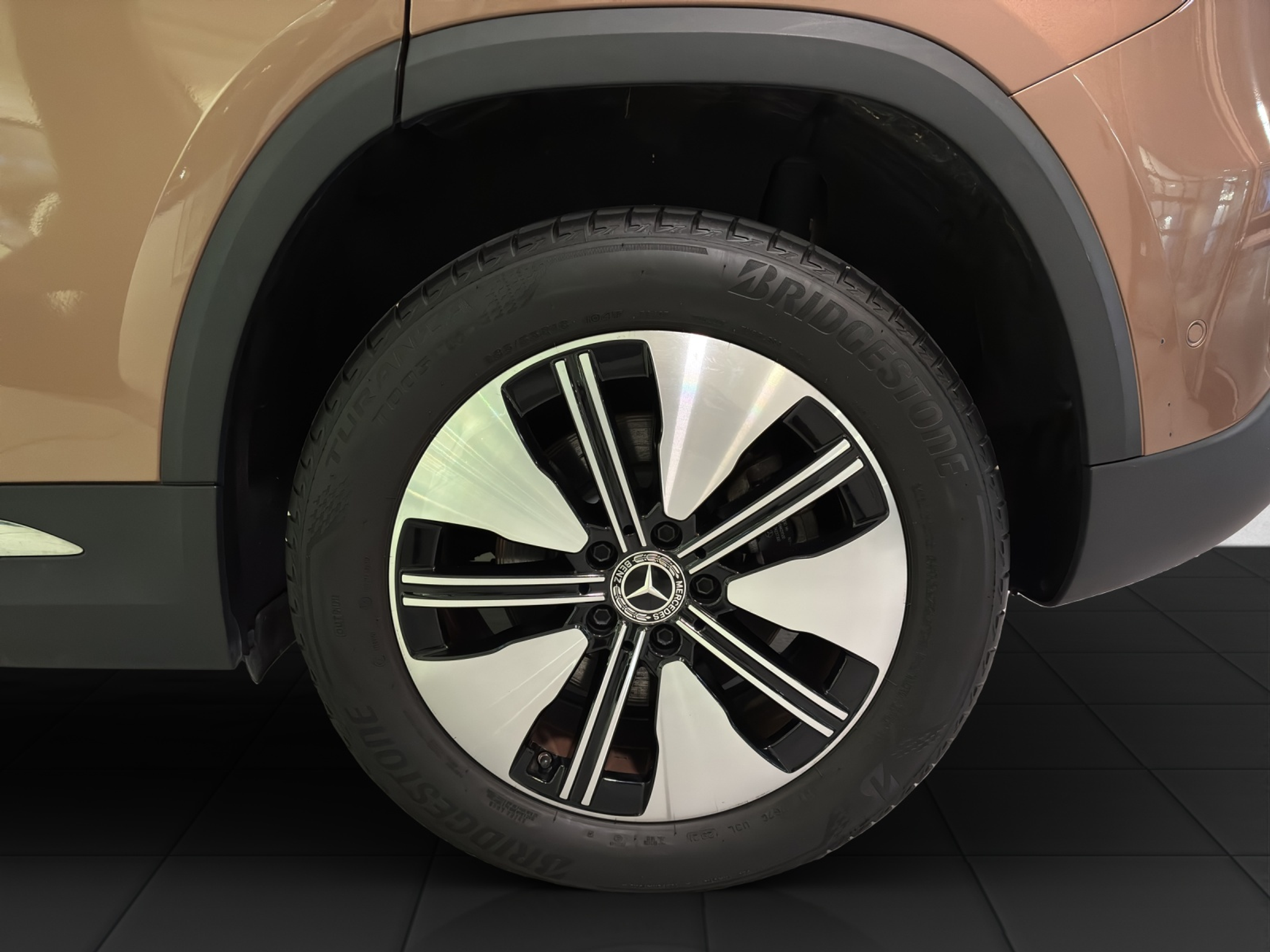 listing desktop thumbnail image 13