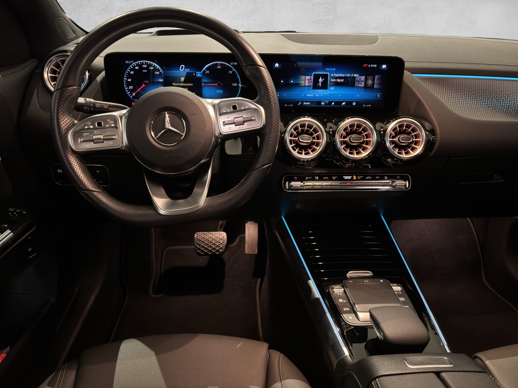 listing desktop thumbnail image 9