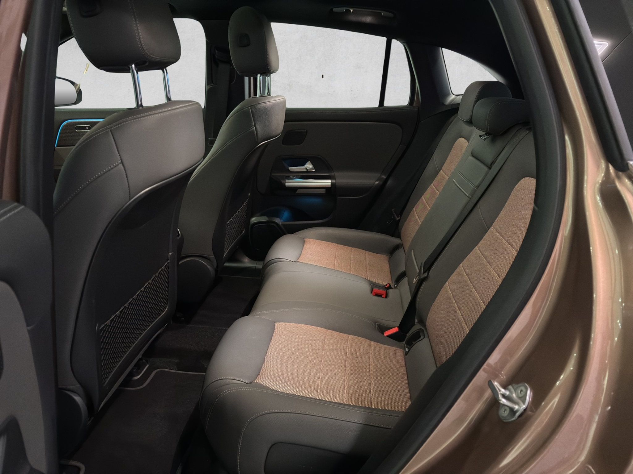 listing desktop thumbnail image 10