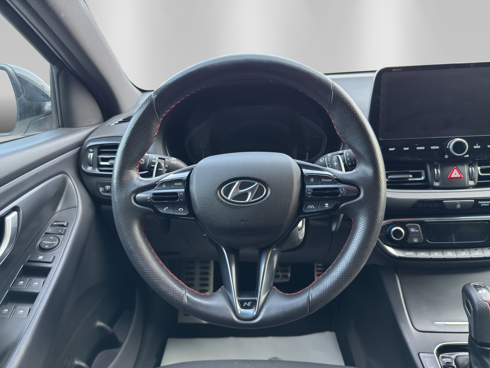 listing desktop thumbnail image 9