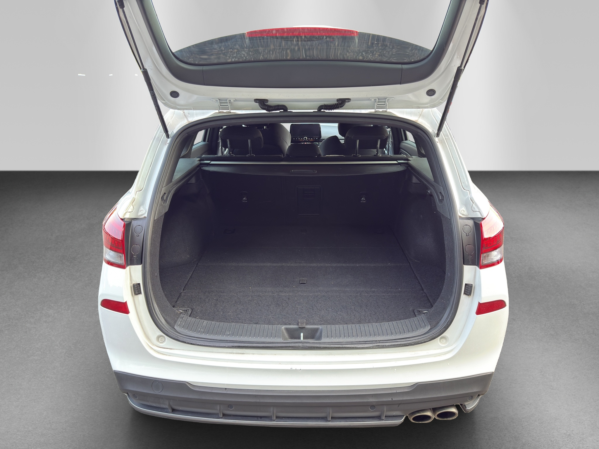 listing desktop thumbnail image 15