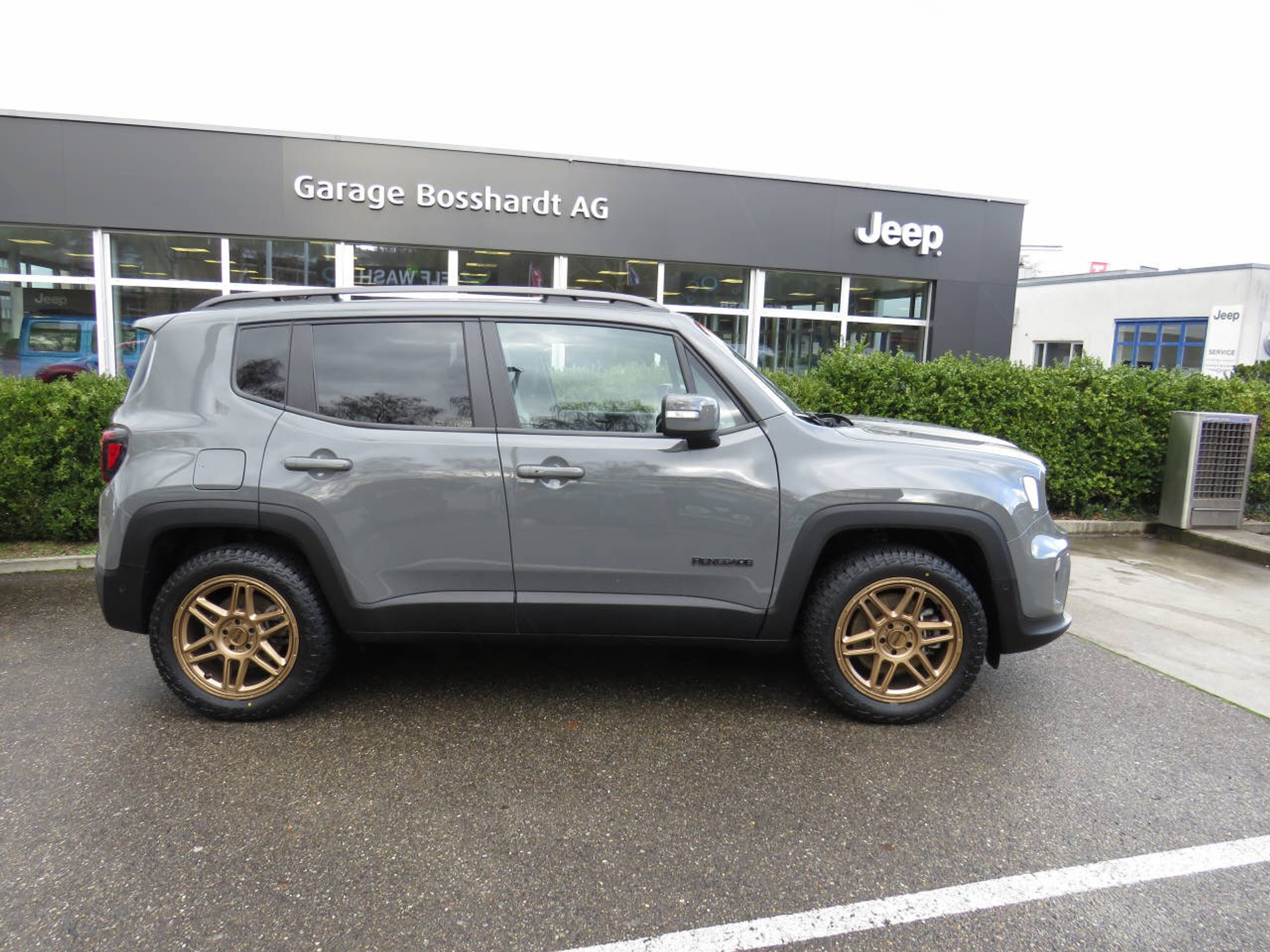 car-image-1