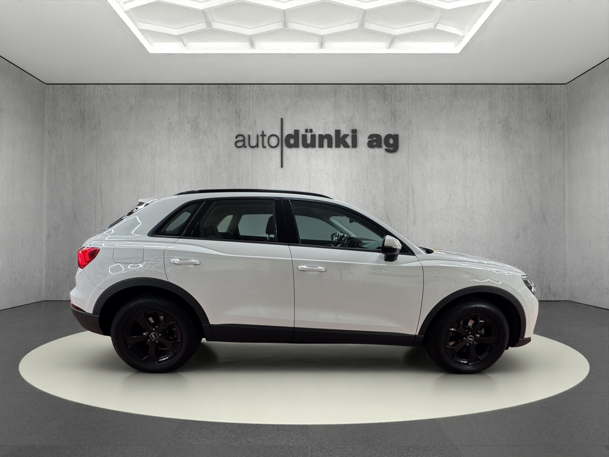 listing desktop thumbnail image 4