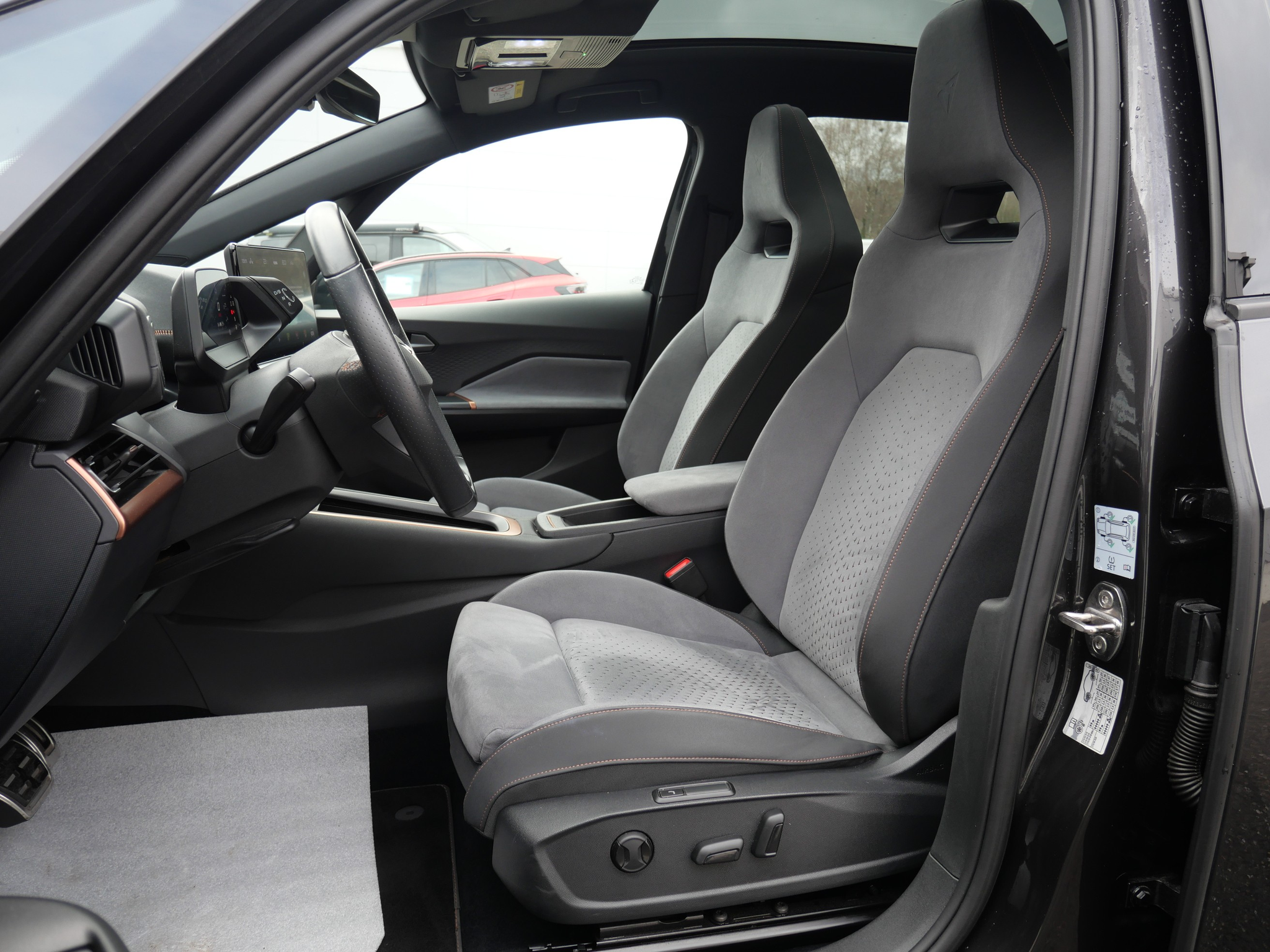 listing desktop thumbnail image 10