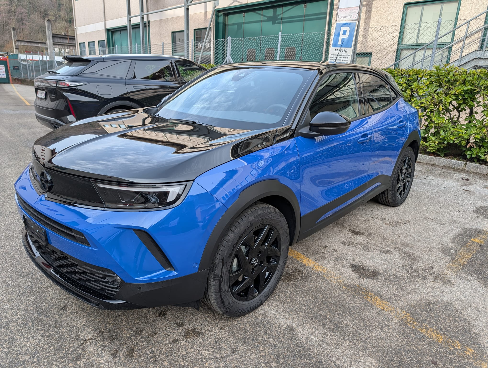 listing desktop thumbnail image 1