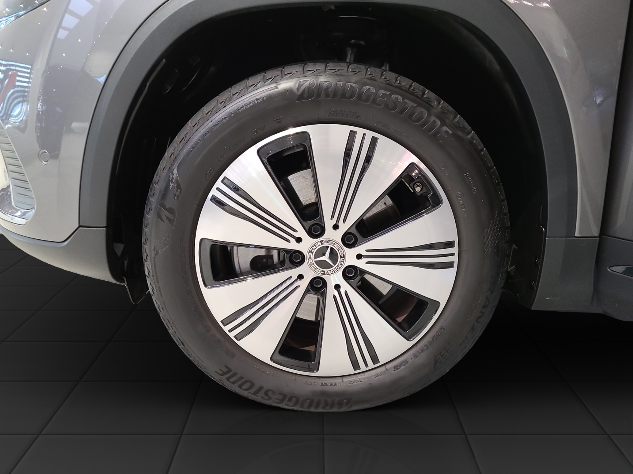 listing desktop thumbnail image 9