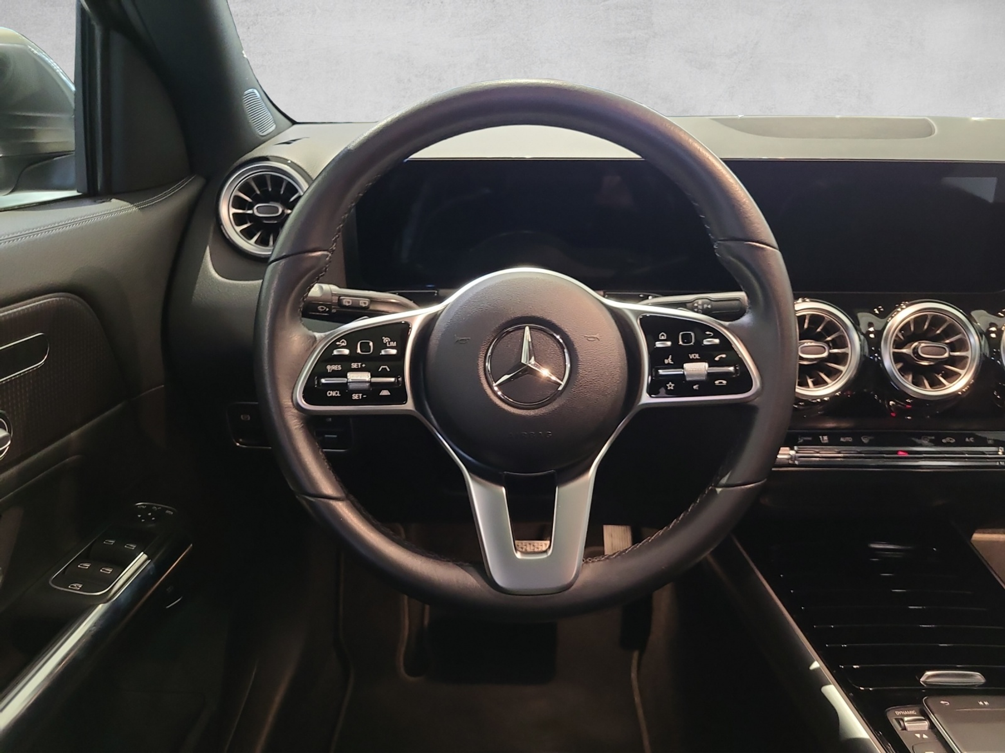 listing desktop thumbnail image 12