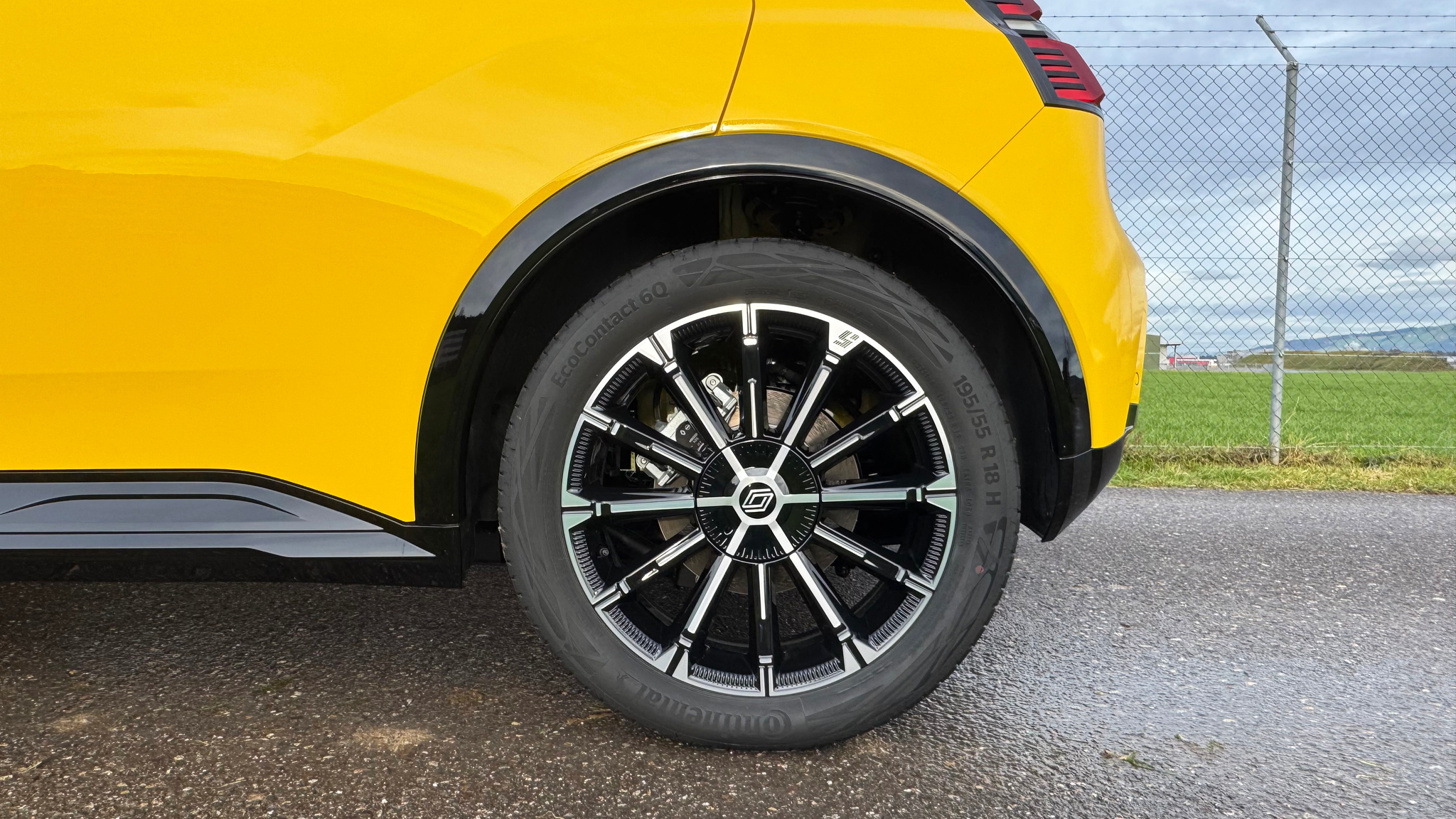 listing desktop thumbnail image 10