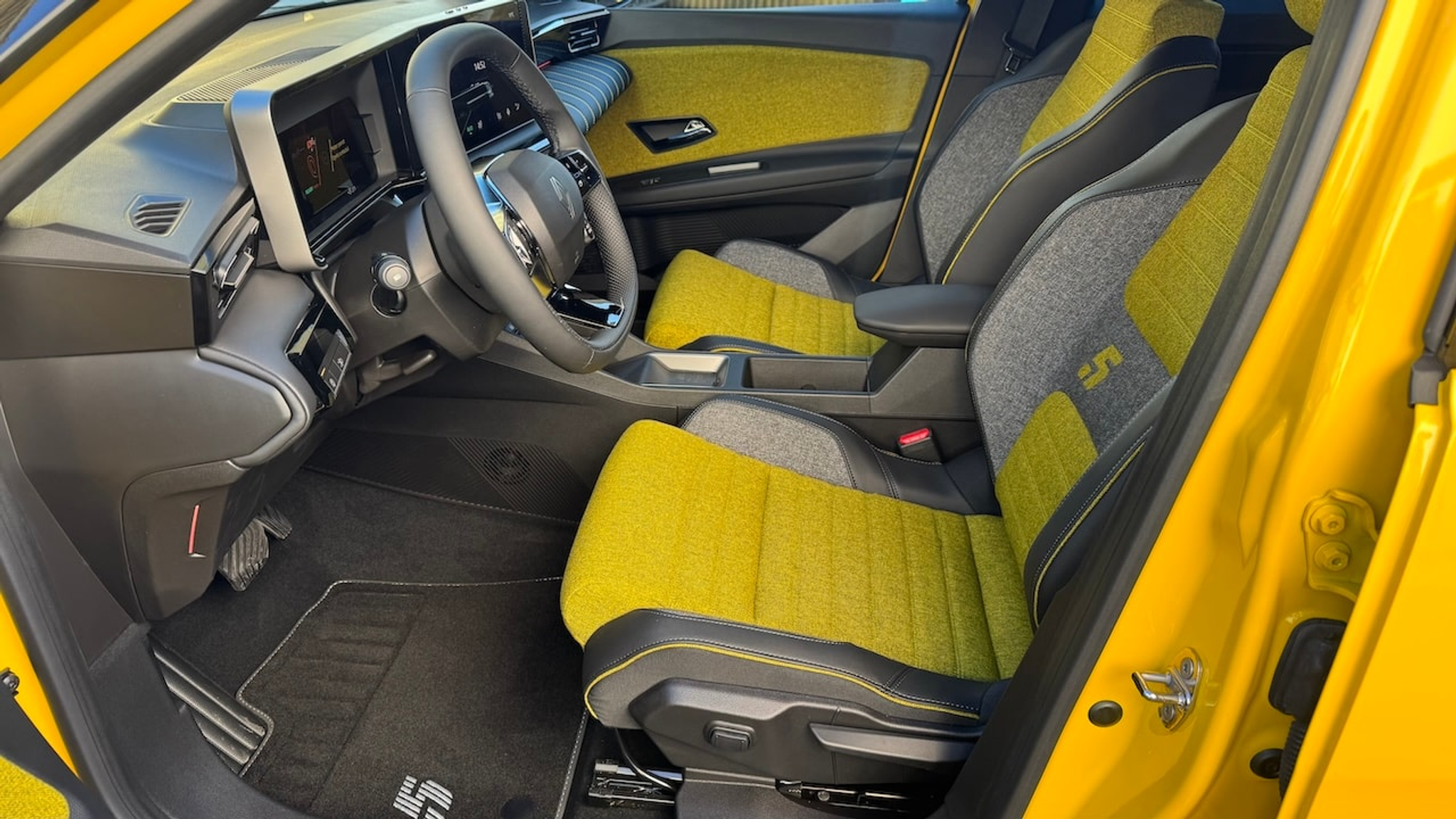 listing desktop thumbnail image 14