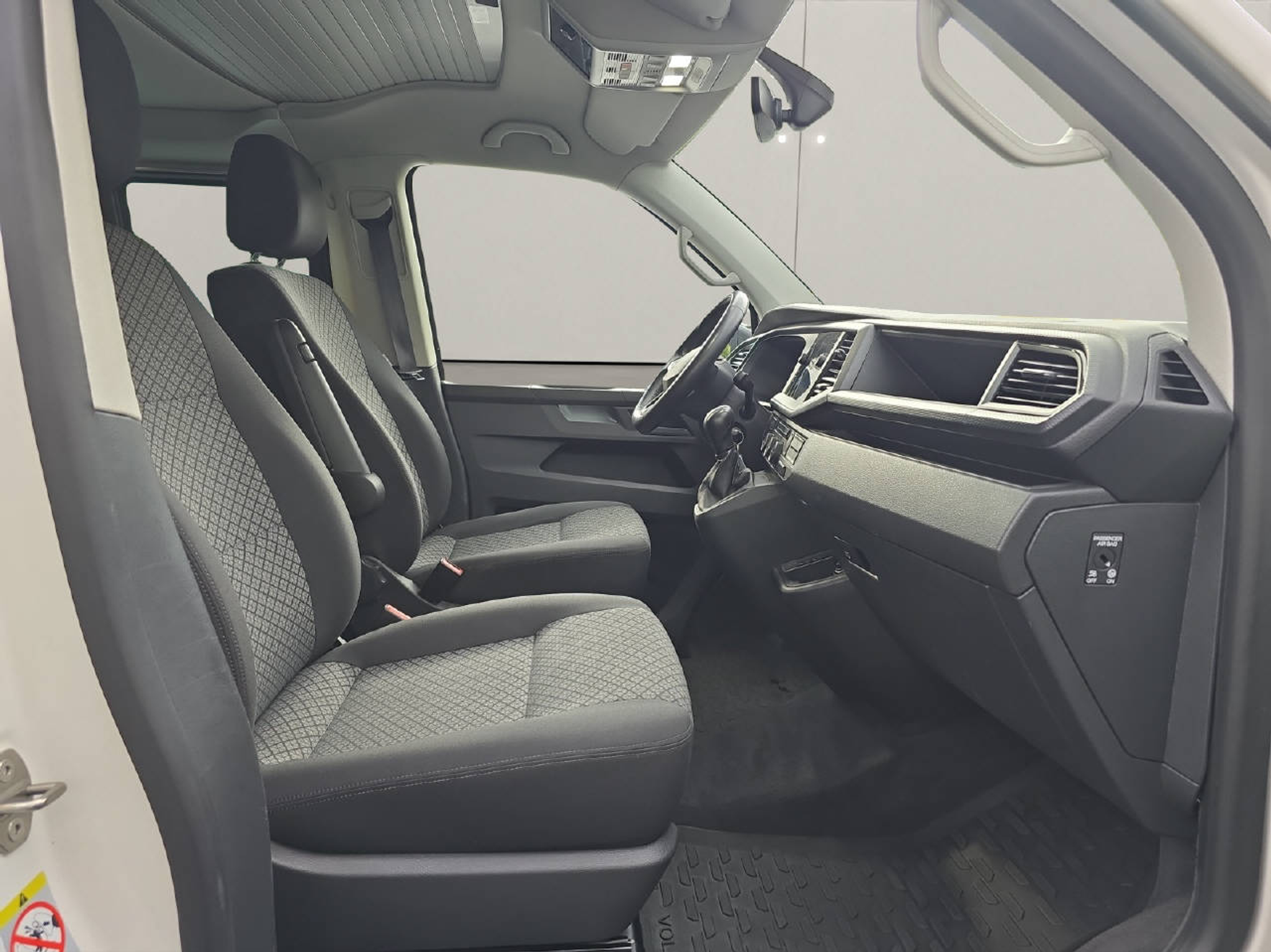 listing desktop thumbnail image 6