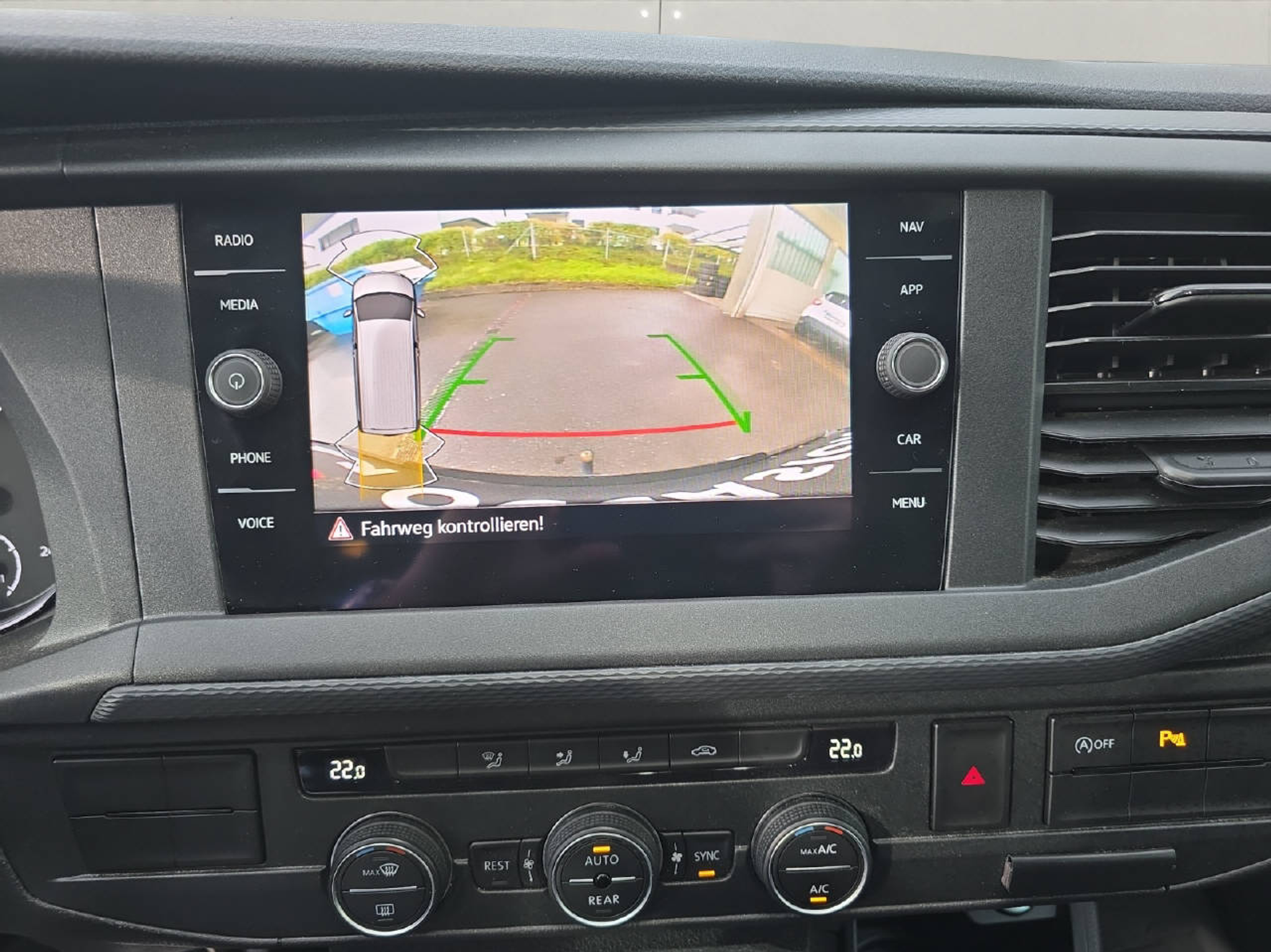 listing desktop thumbnail image 8