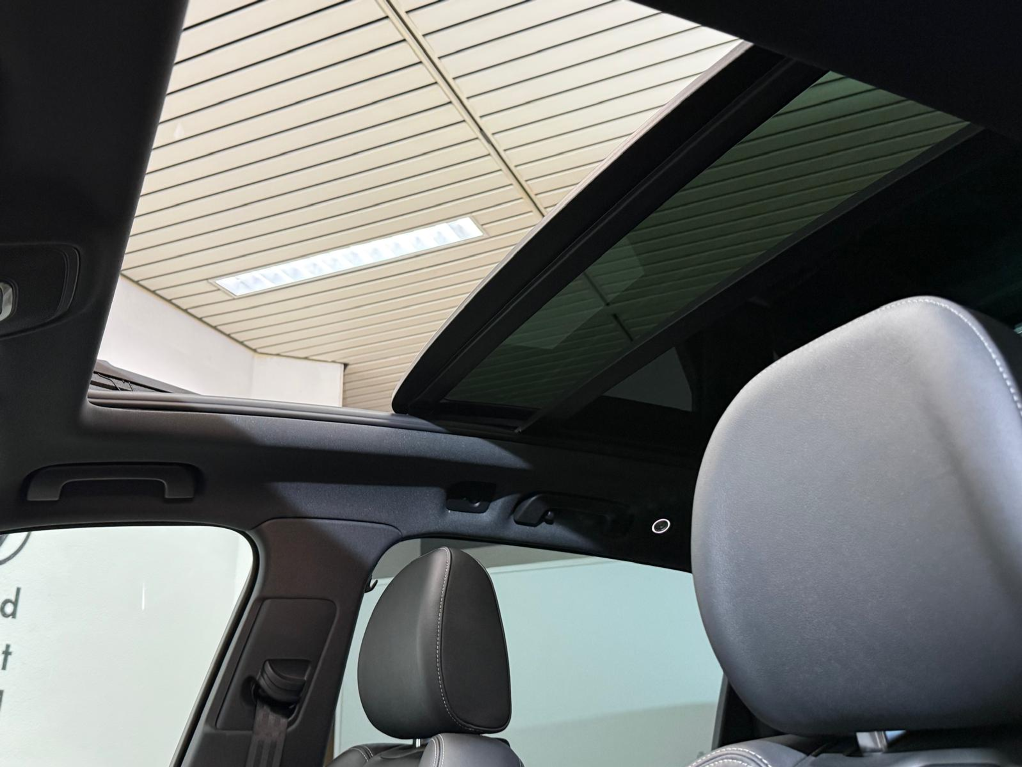 listing desktop thumbnail image 12