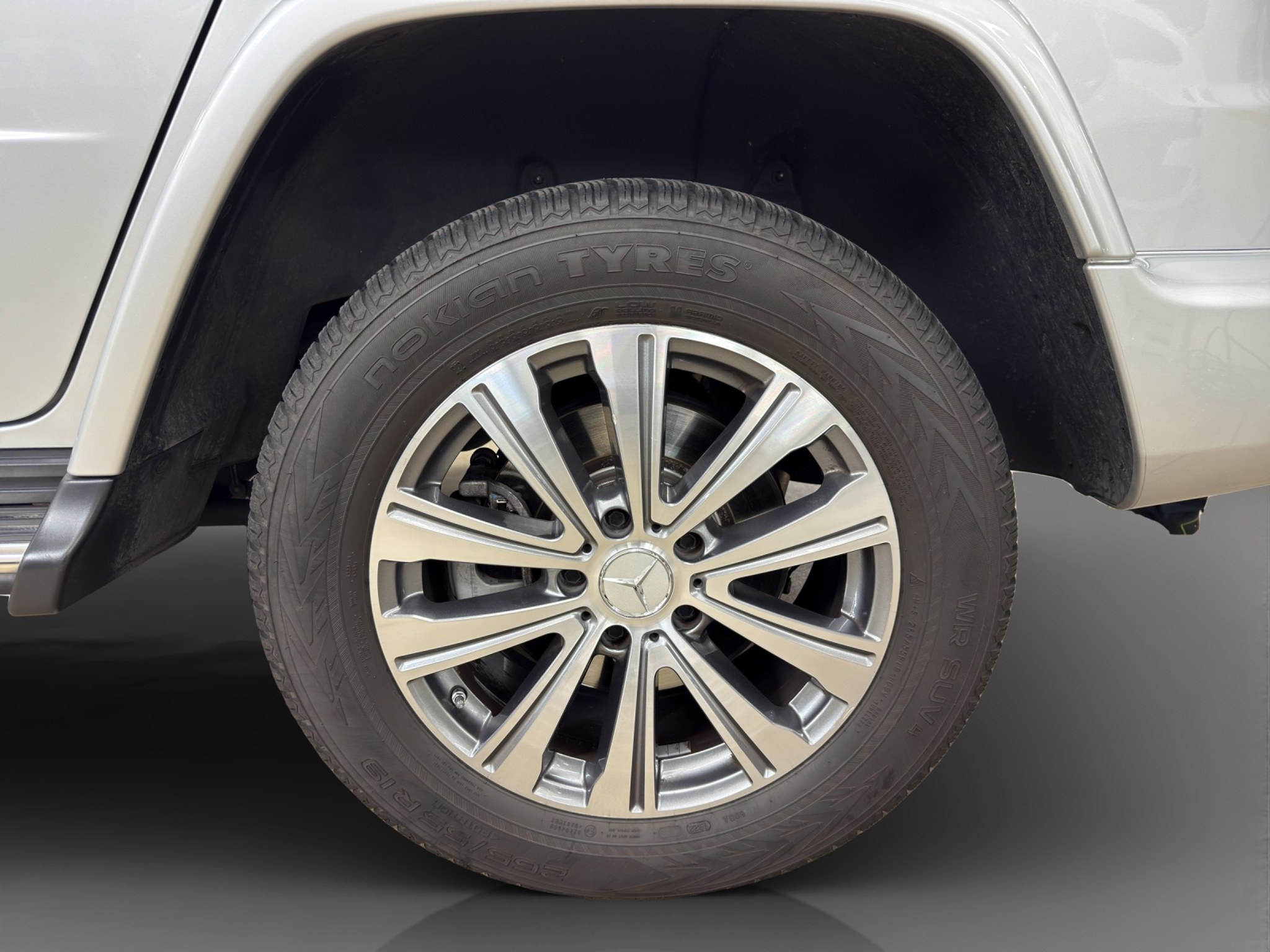 listing desktop thumbnail image 7