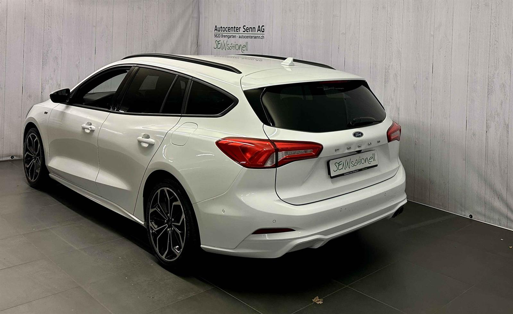 listing desktop thumbnail image 3