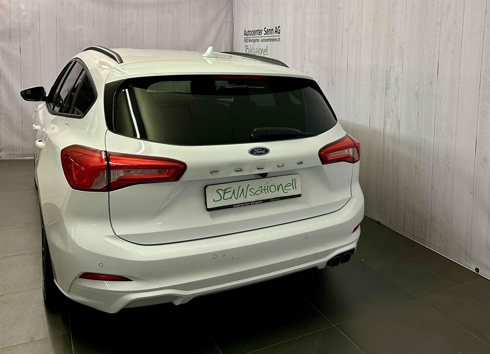 listing desktop thumbnail image 4