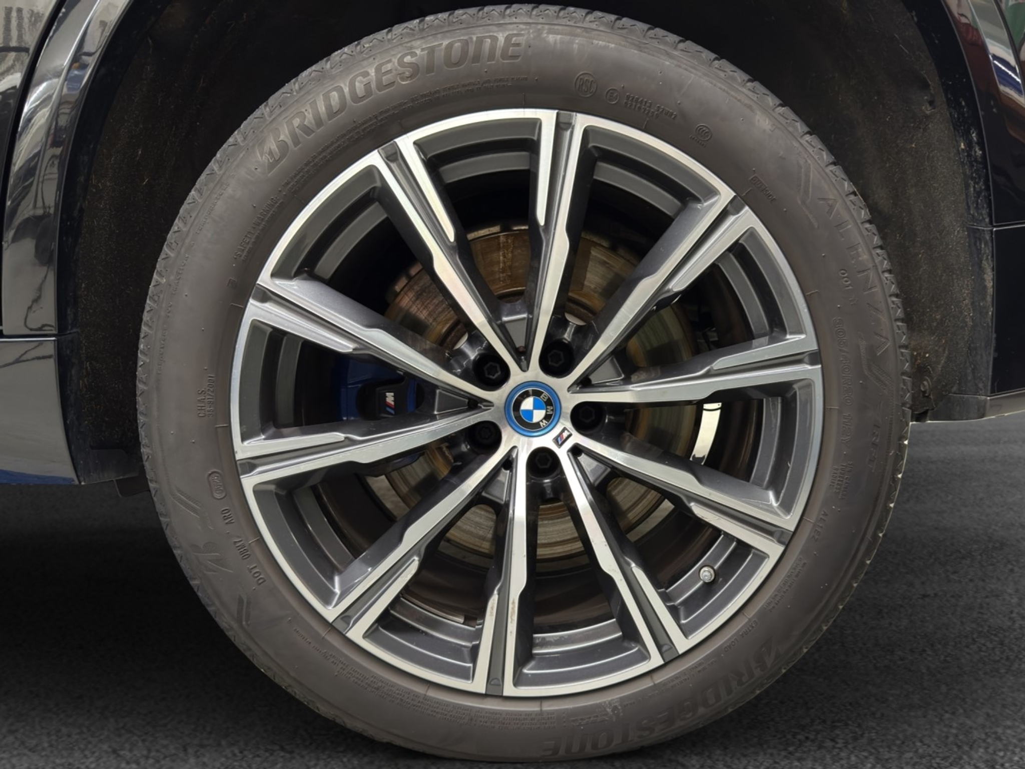 listing desktop thumbnail image 8