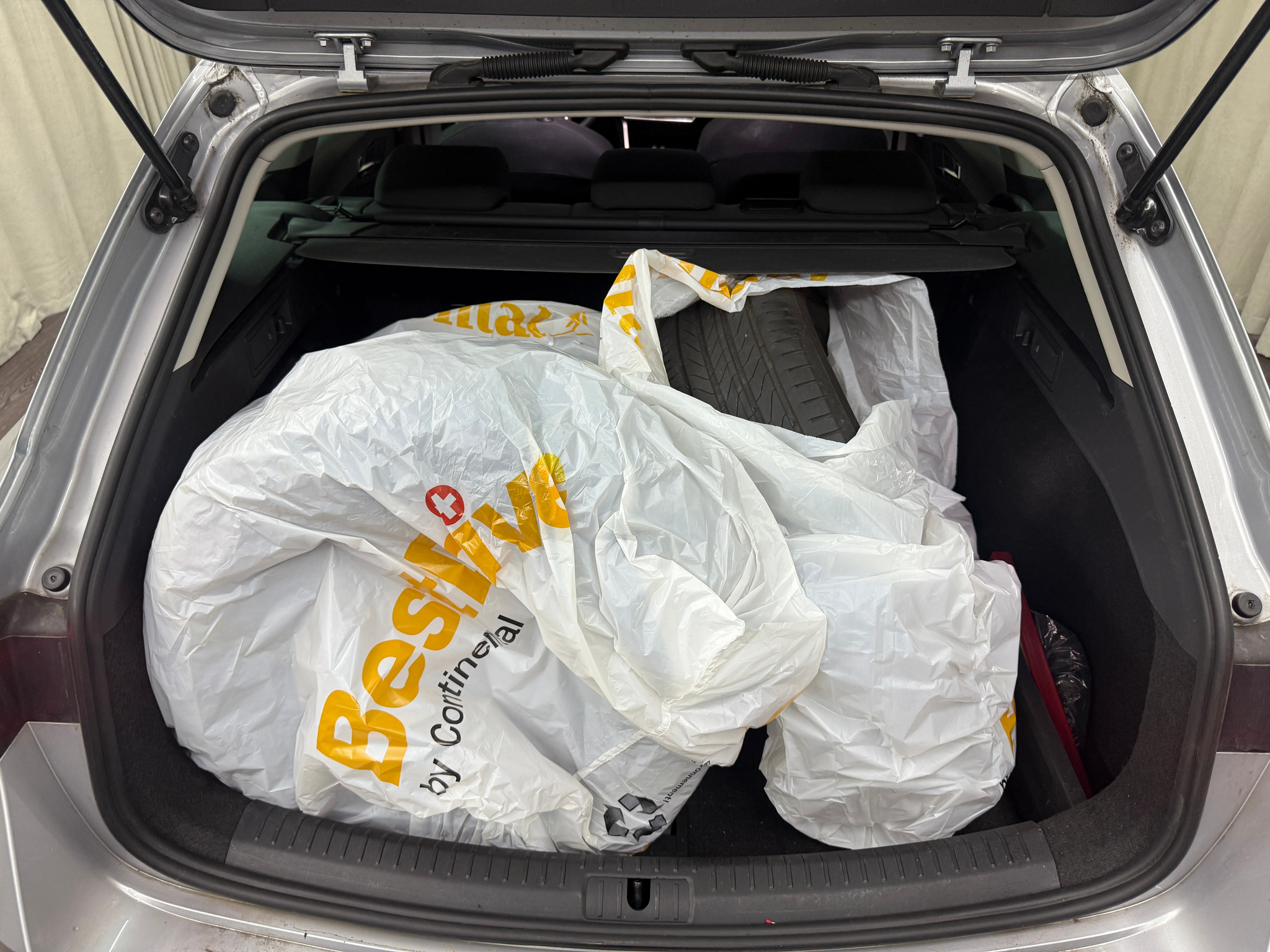 listing desktop thumbnail image 15