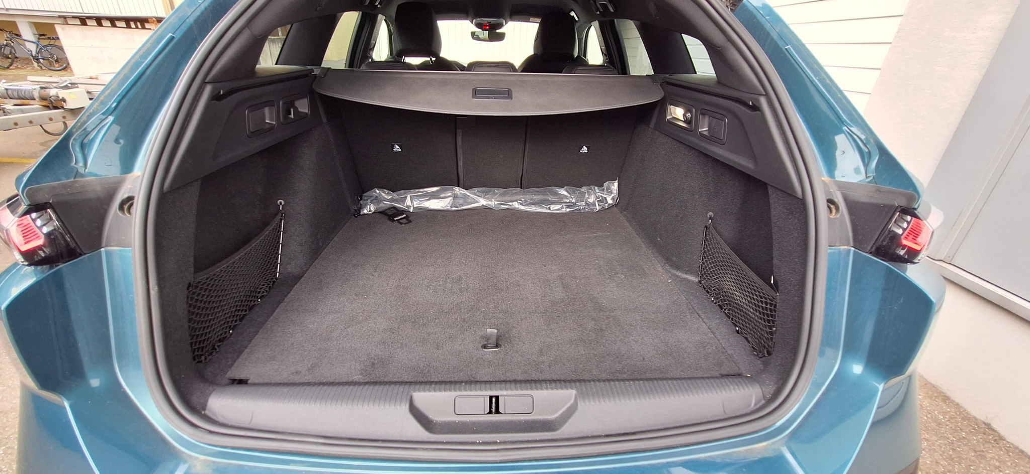 listing desktop thumbnail image 13