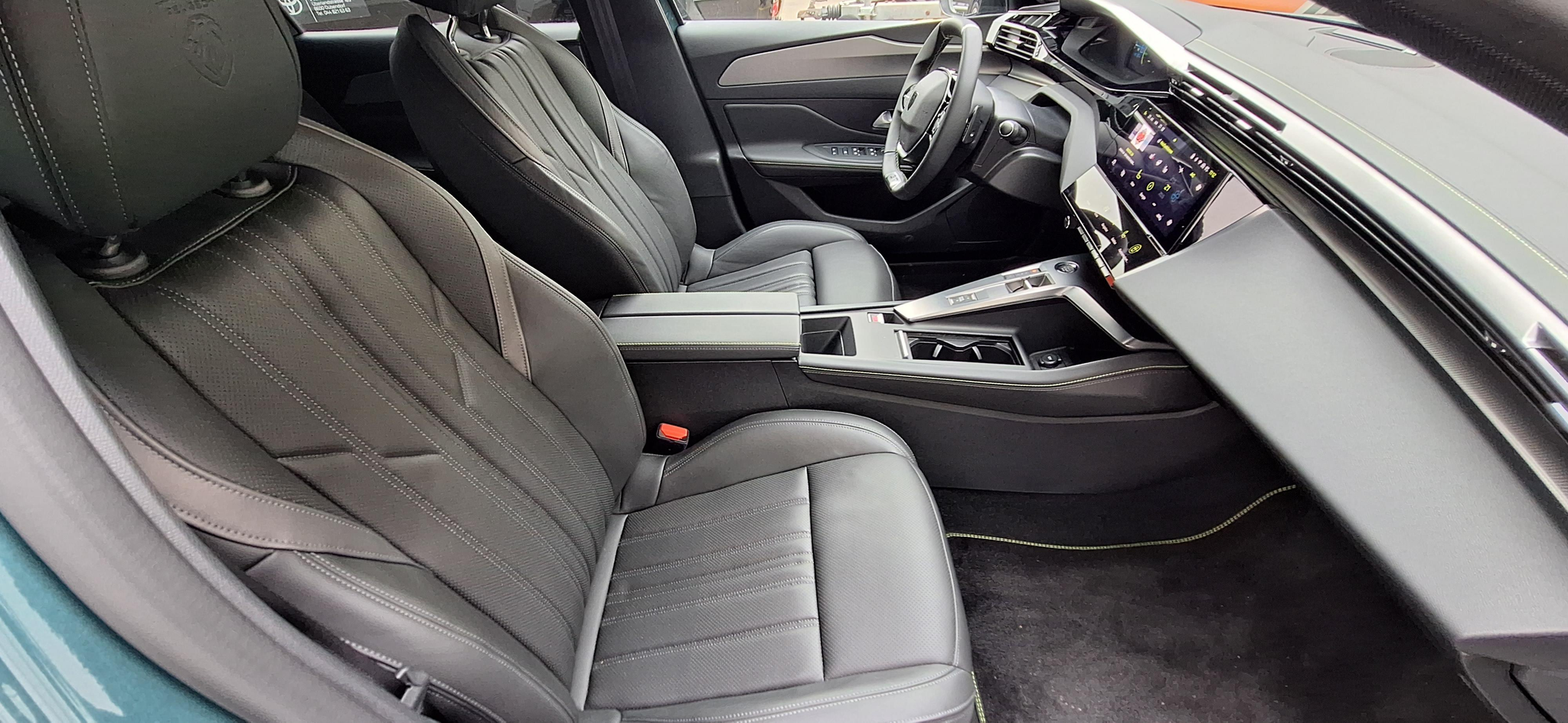 listing desktop thumbnail image 8