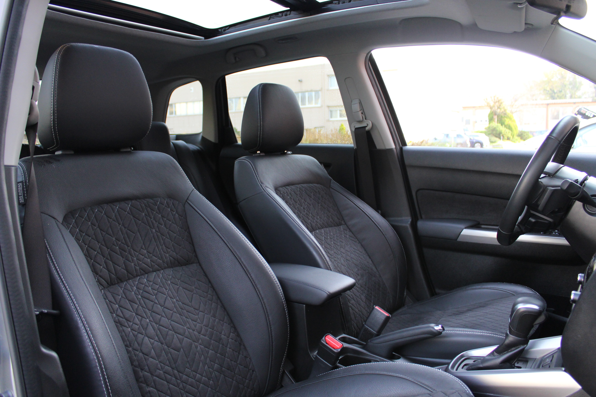 listing desktop thumbnail image 22